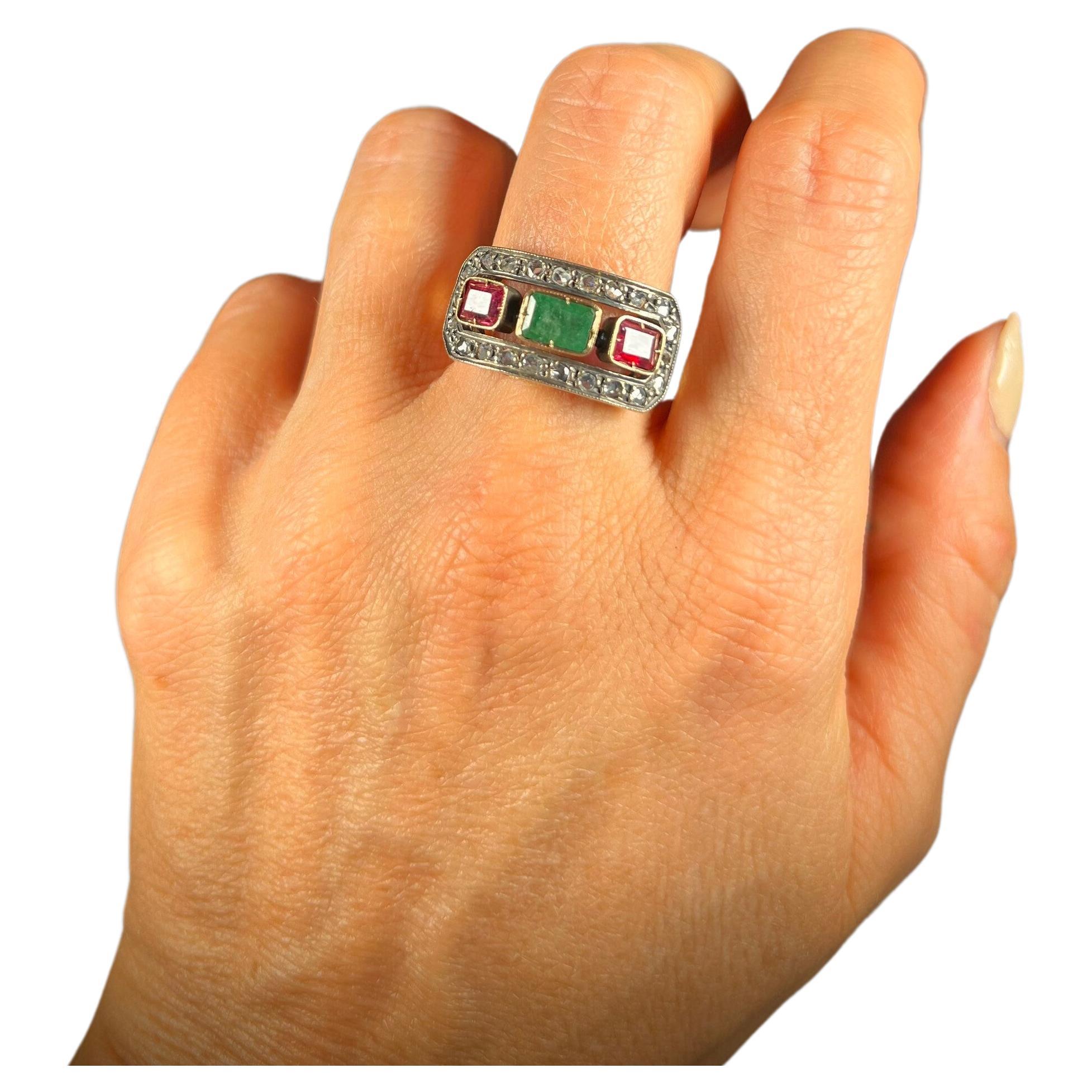 Antique 18ct Gold 1920’s Emerald, Ruby & Diamond Cocktail Ring For Sale