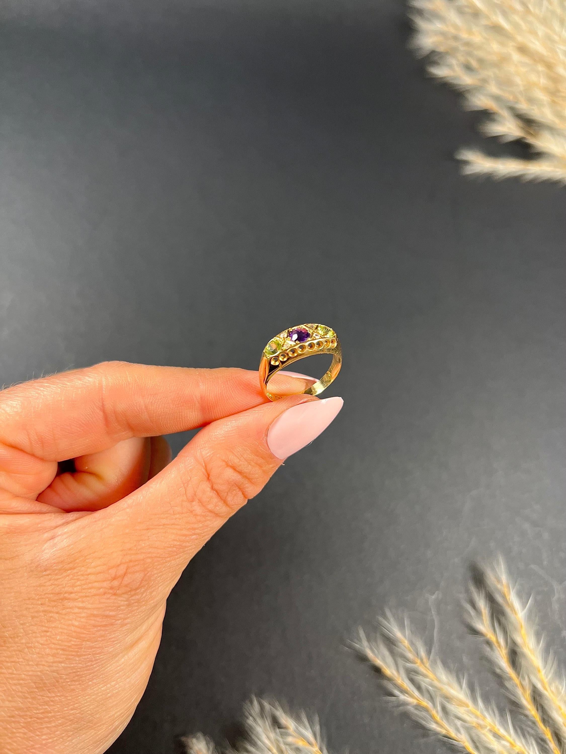 Antiker Suffragette-Ring aus 18 Karat Gold mit Amethyst, Diamant und Peridot für Damen oder Herren im Angebot