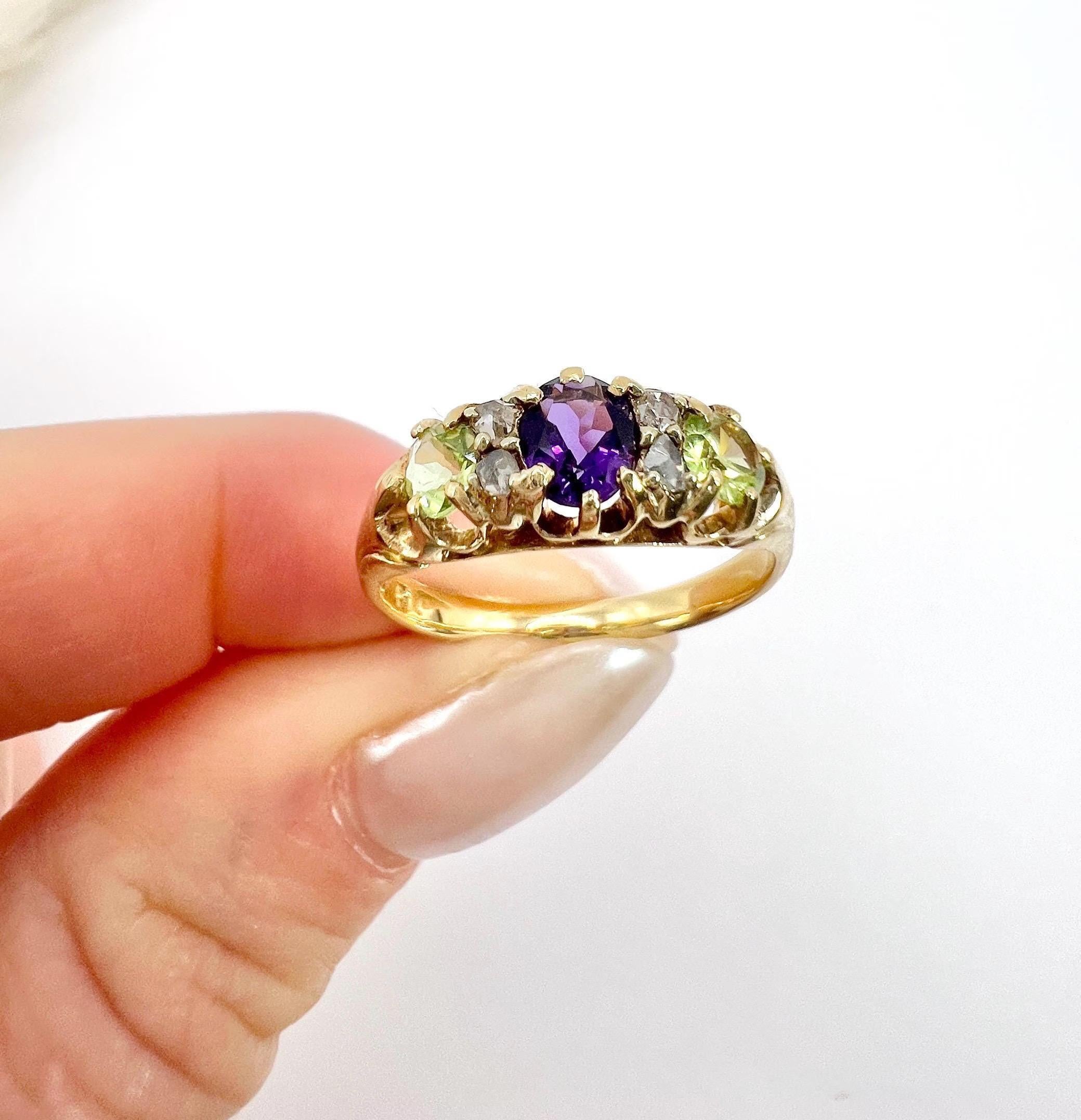 Anillo Sufragista Antiguo de Oro de 18 ct, Amatista, Diamante y Peridoto 2
