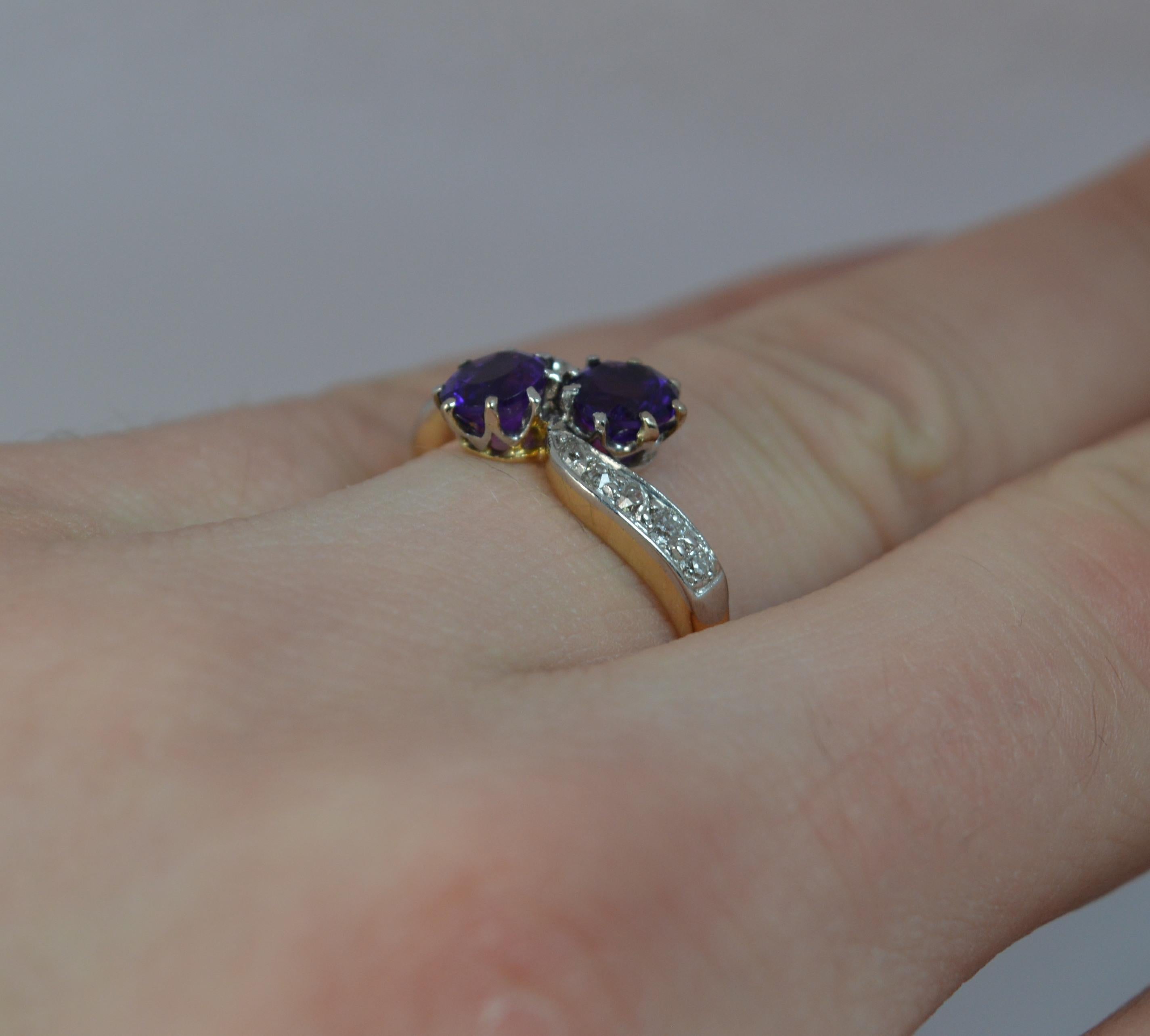 Antique 18 Carat Gold and Platinum Amethyst Toi et Moi Ring with Diamonds im Zustand „Hervorragend“ in St Helens, GB