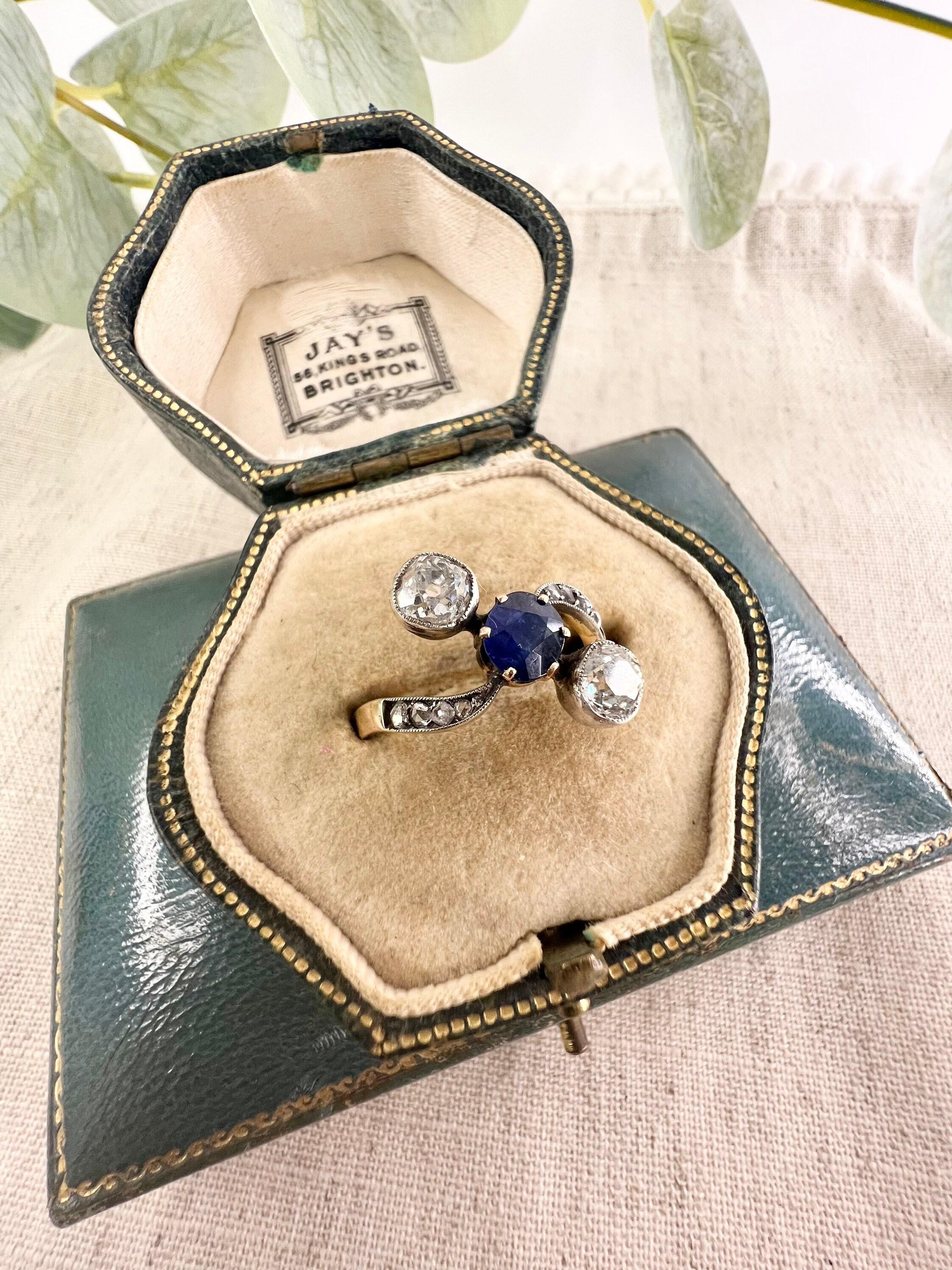 Women's or Men's Antique 18ct Gold Belle Époque Sapphire & Diamond Ring For Sale