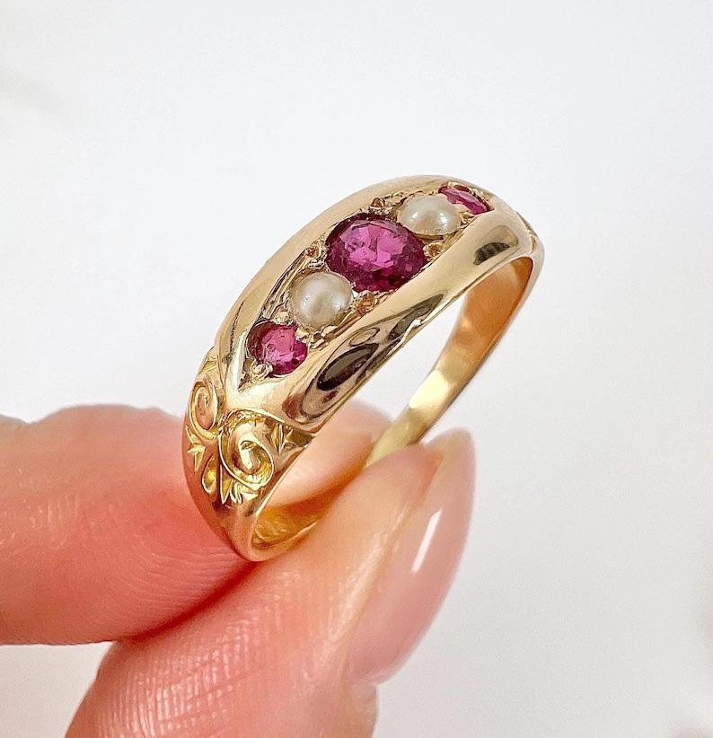 Antique 18ct Gold Birmingham Hallmarked, Edwardian 5 Stone Ruby & Pearl Ring 6