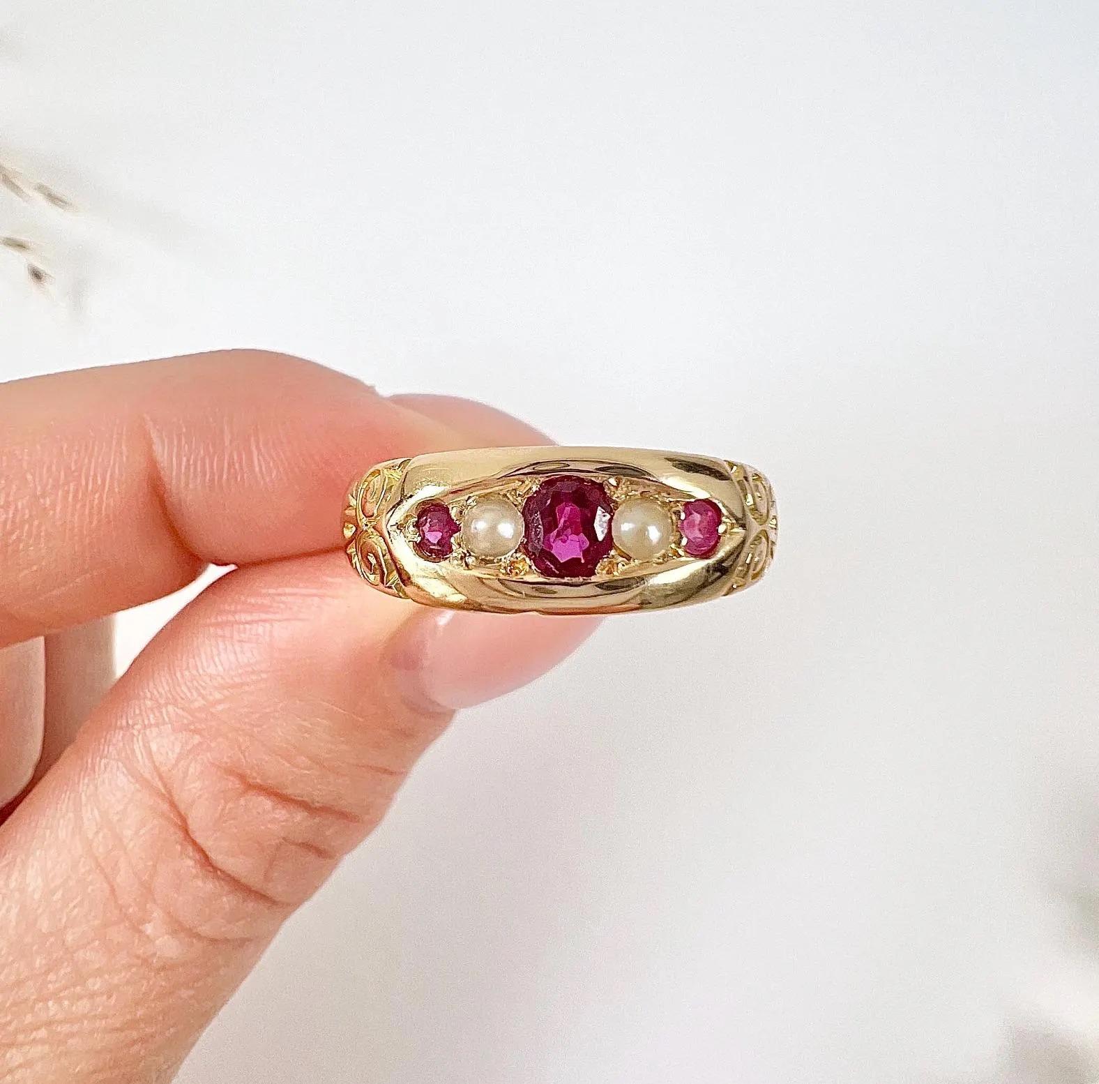 Antique 18ct Gold Birmingham Hallmarked, Edwardian 5 Stone Ruby & Pearl Ring 4