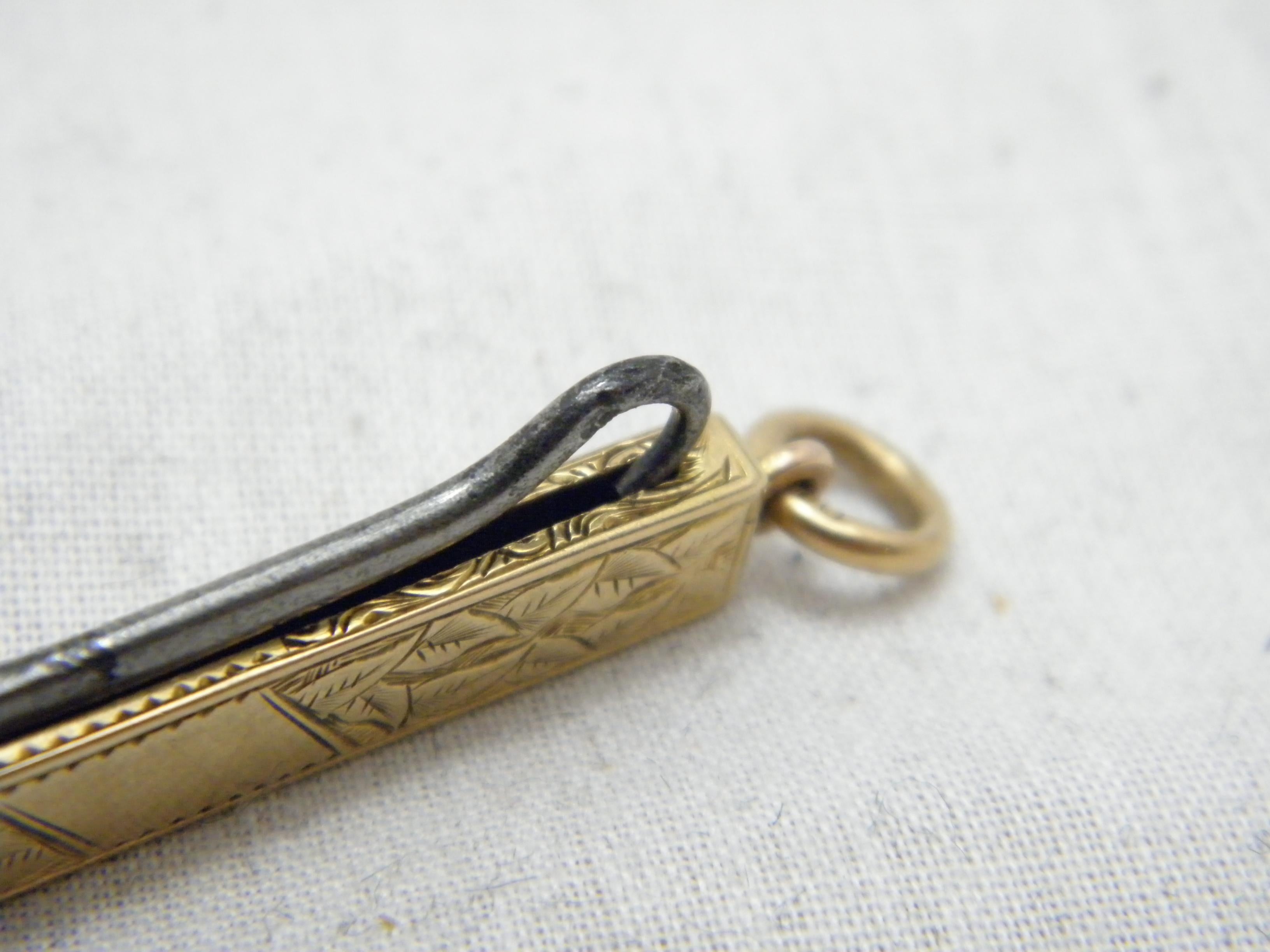 Antique 18ct Gold Button Hook Fob Pendant Charm C1892 750 Purity Heavy 8.1g For Sale 3