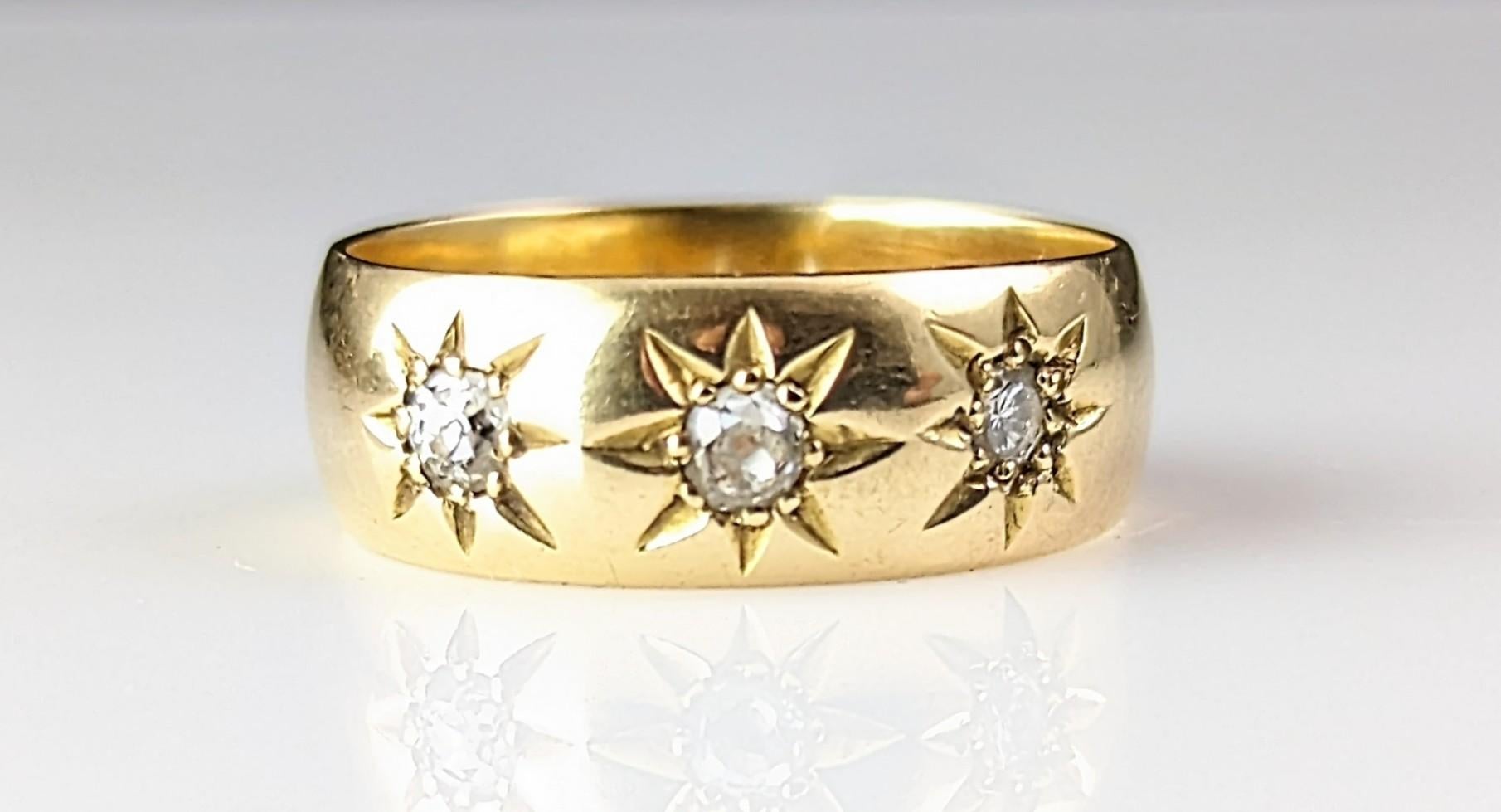 Antique 18ct gold Diamond star set band ring, Victorian  7