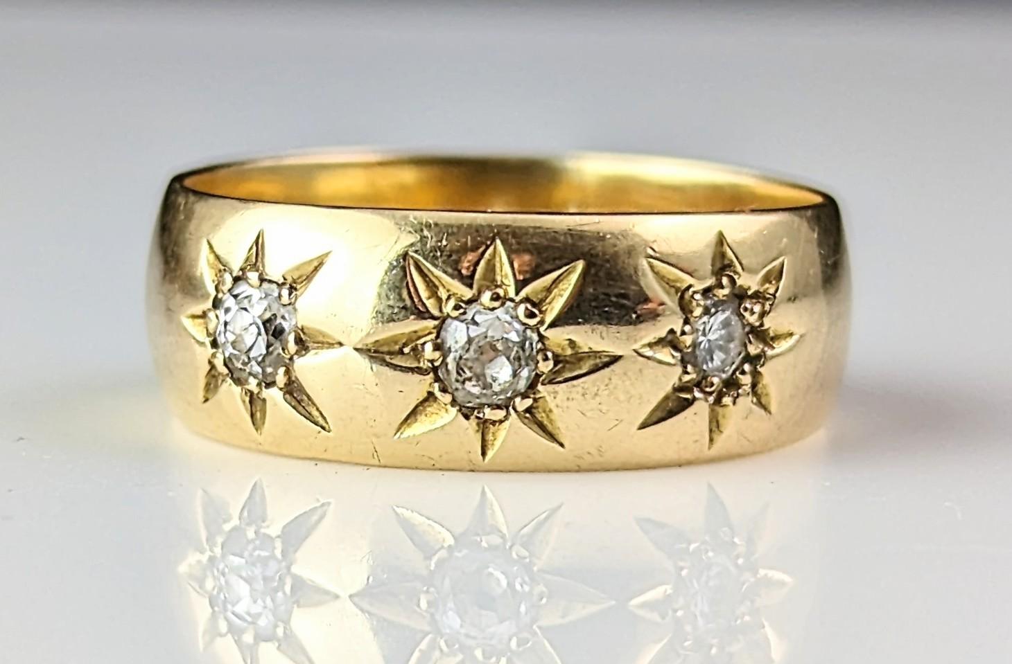 Antique 18ct gold Diamond star set band ring, Victorian  3
