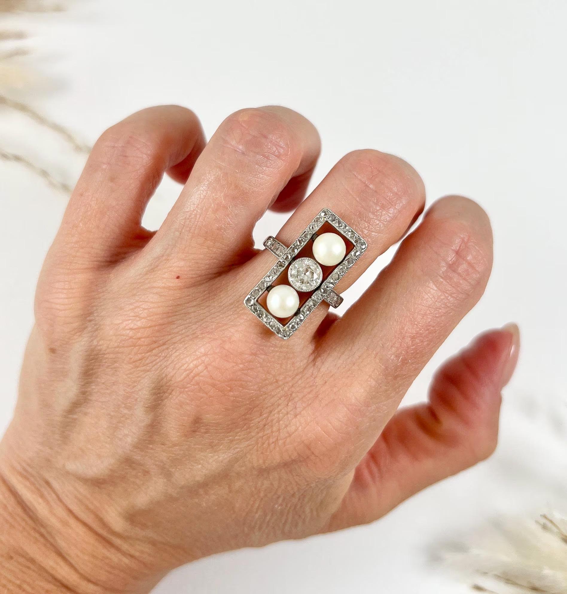 Antique 18ct Gold, Edwardian 0.70ct Diamond & Pearl Rectangular Ring For Sale 1