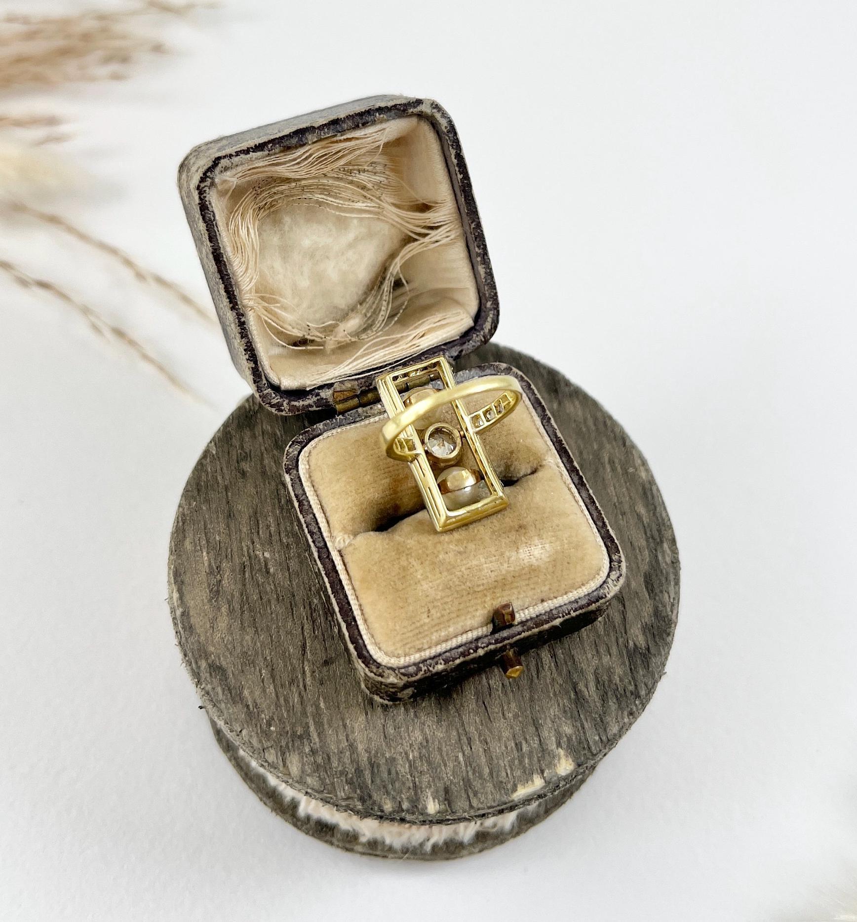 Antique 18ct Gold, Edwardian 0.70ct Diamond & Pearl Rectangular Ring For Sale 2