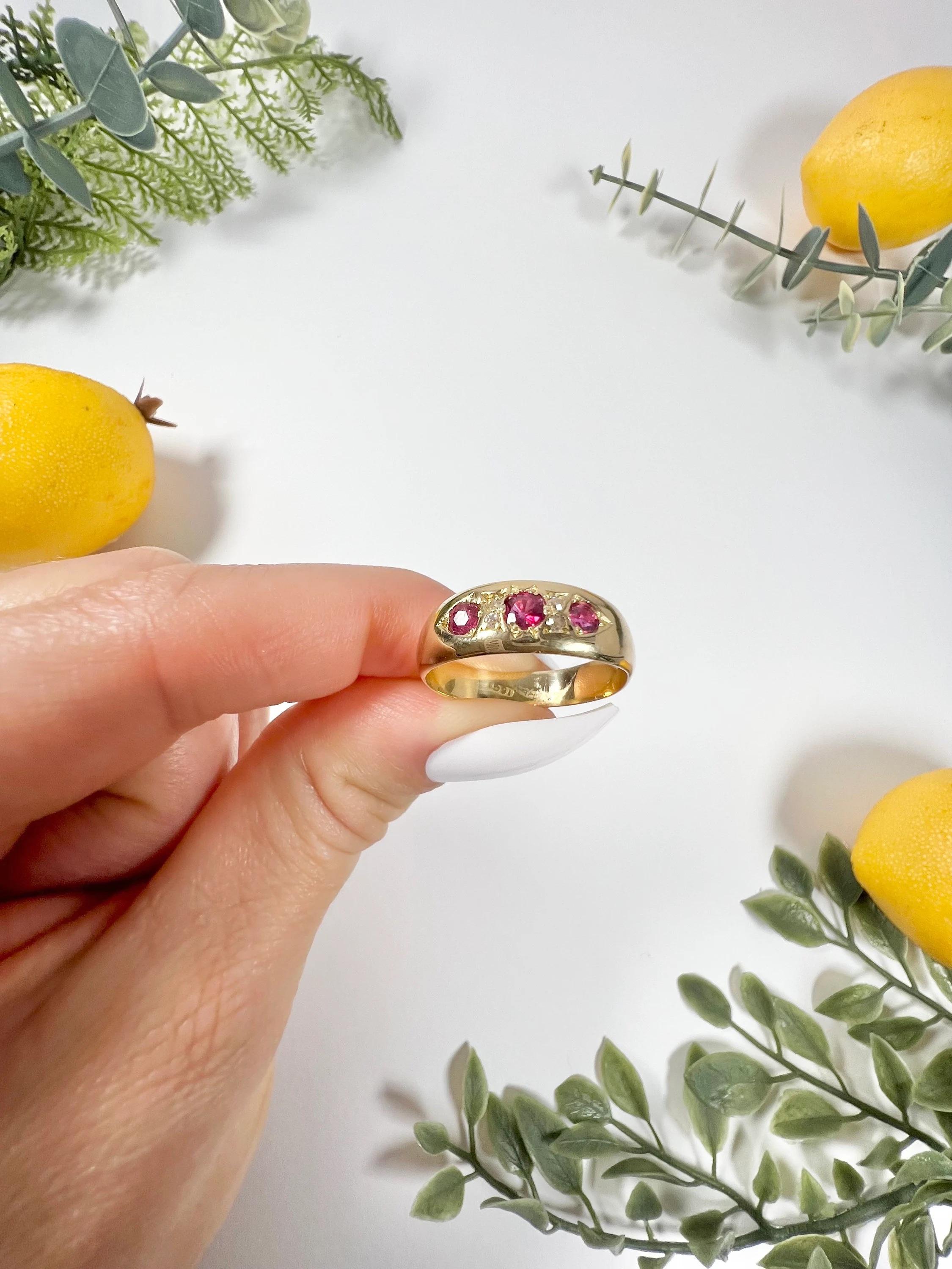 Antique 18ct Gold Edwardian 3 Stone Ruby & Diamond Ring For Sale 5
