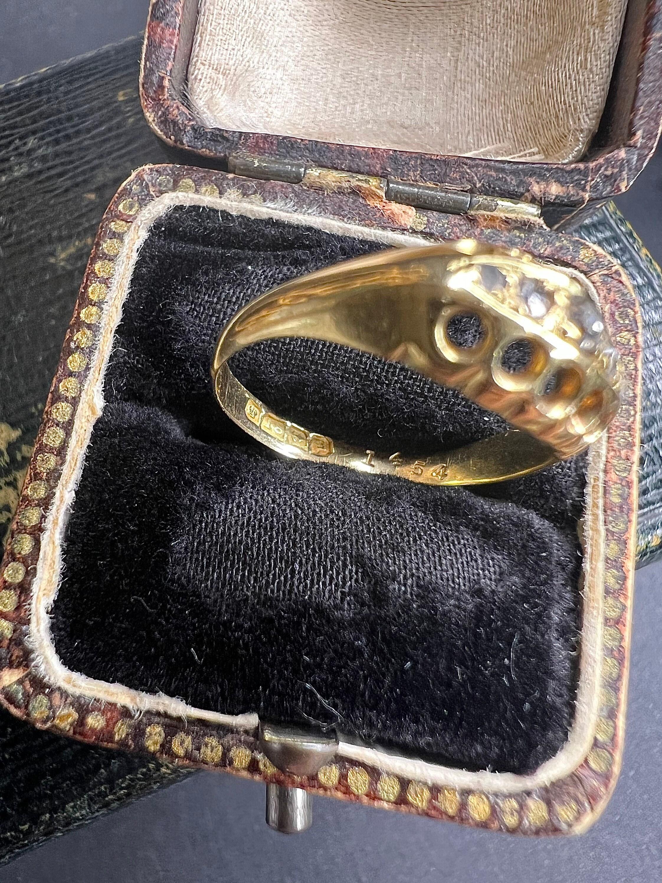  Antique 18ct Gold Edwardian 5 Stone Diamond Ring For Sale 1