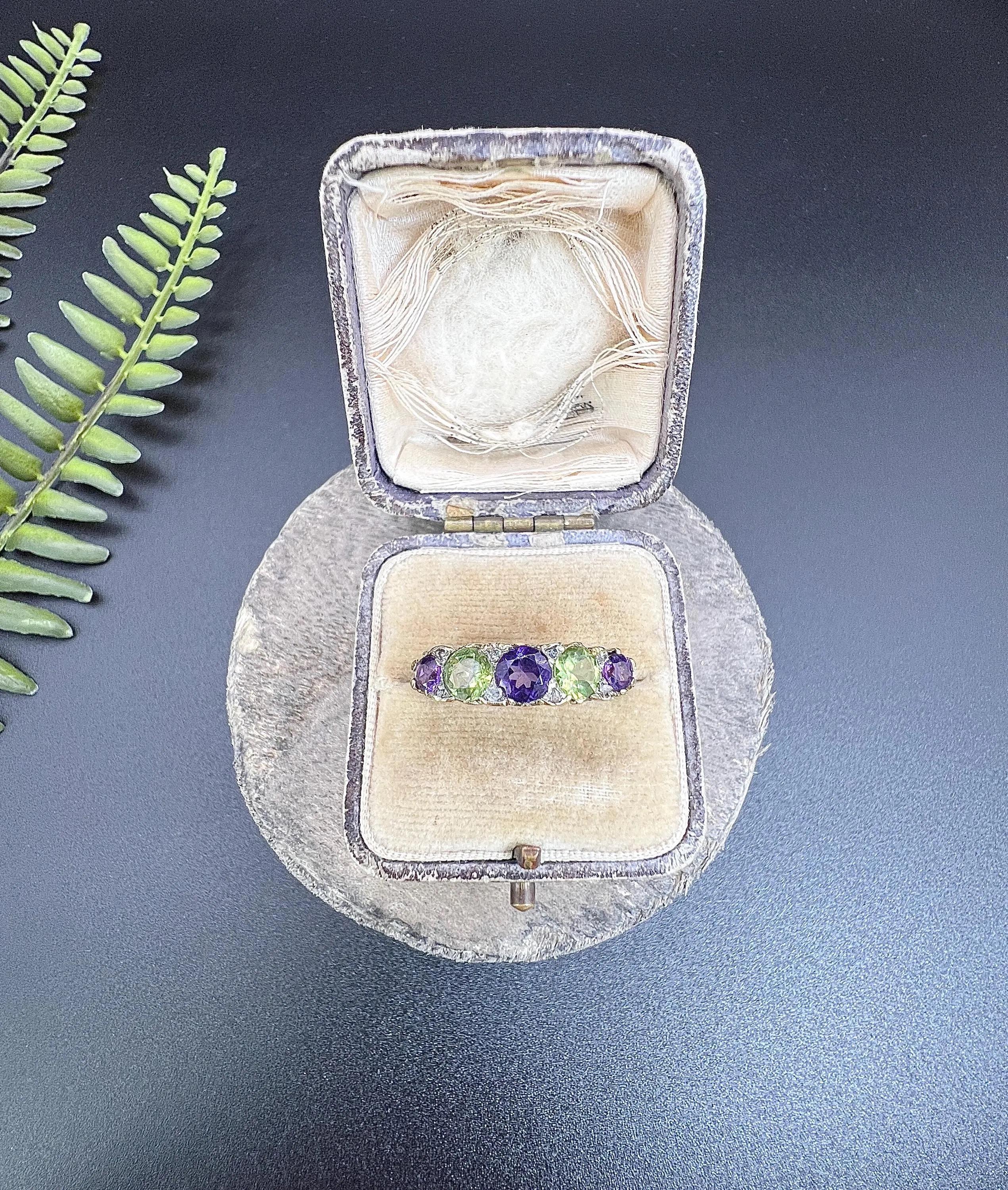 Antique 18ct Gold, Edwardian Amethyst, Peridot & Diamond Carved Suffragette Ring For Sale 5