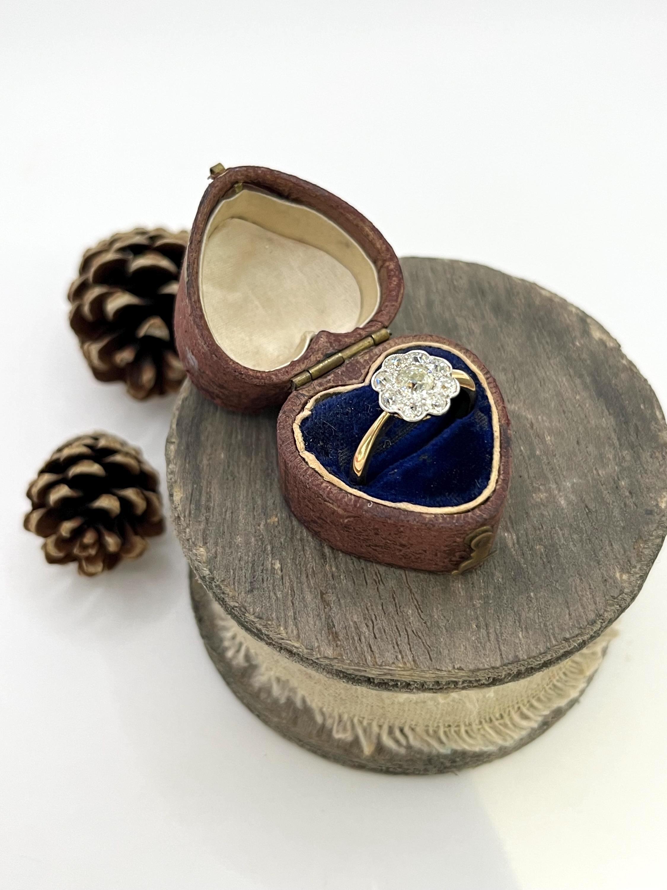 Antico anello a margherita con diamante in oro 18 ct. in vendita 6