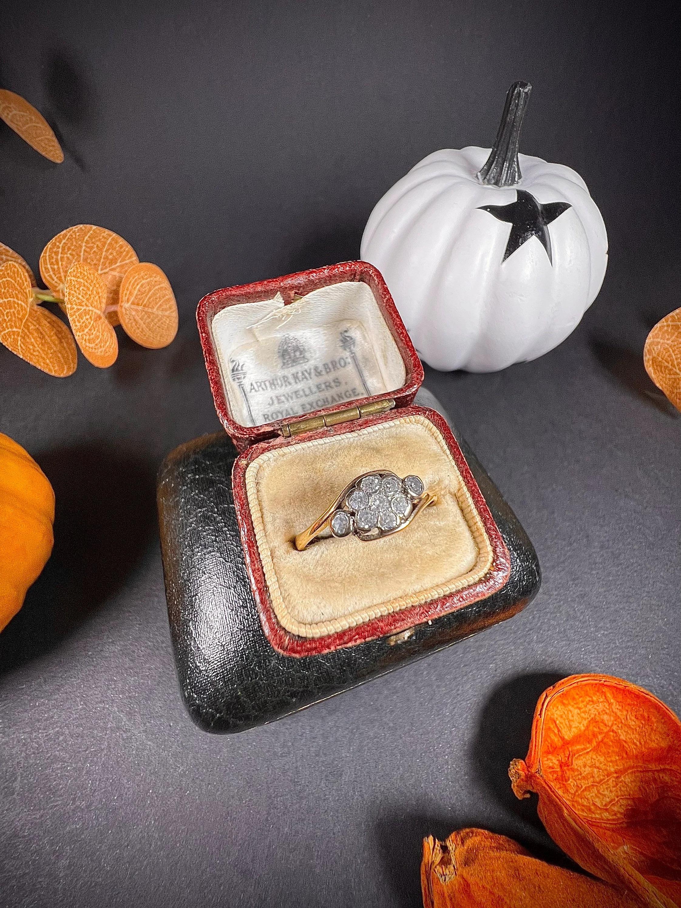 Antiguo Anillo Eduardiano de Oro de 18 ct con Diamante y Margarita 6