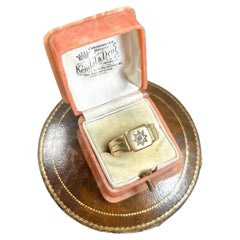 Anillo cuadrado antiguo de oro de 18 ct, Edwardian, engastado con diamantes