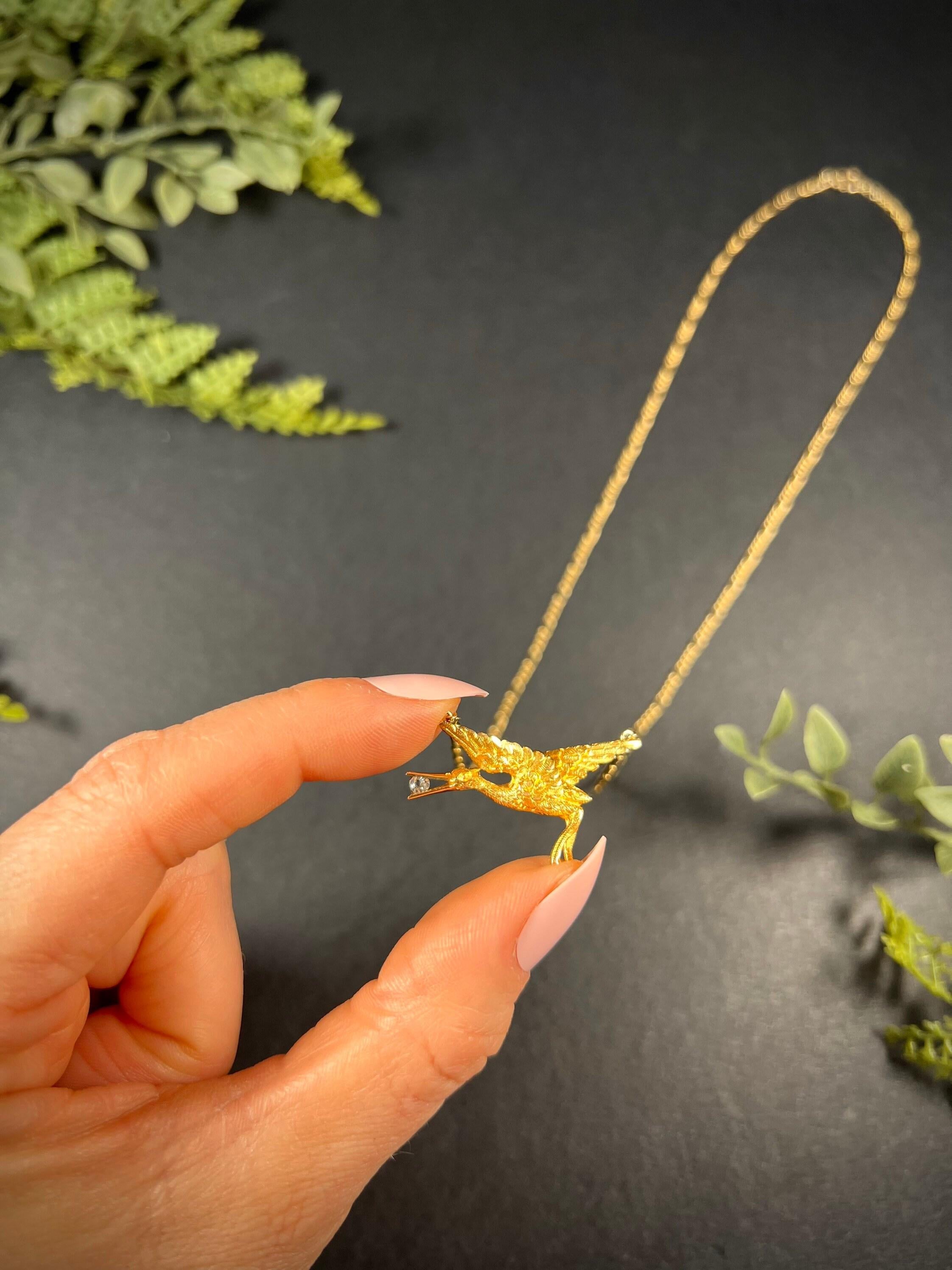 Women's or Men's Antique 18ct Gold Edwardian Diamond Stork Pendant Necklace For Sale