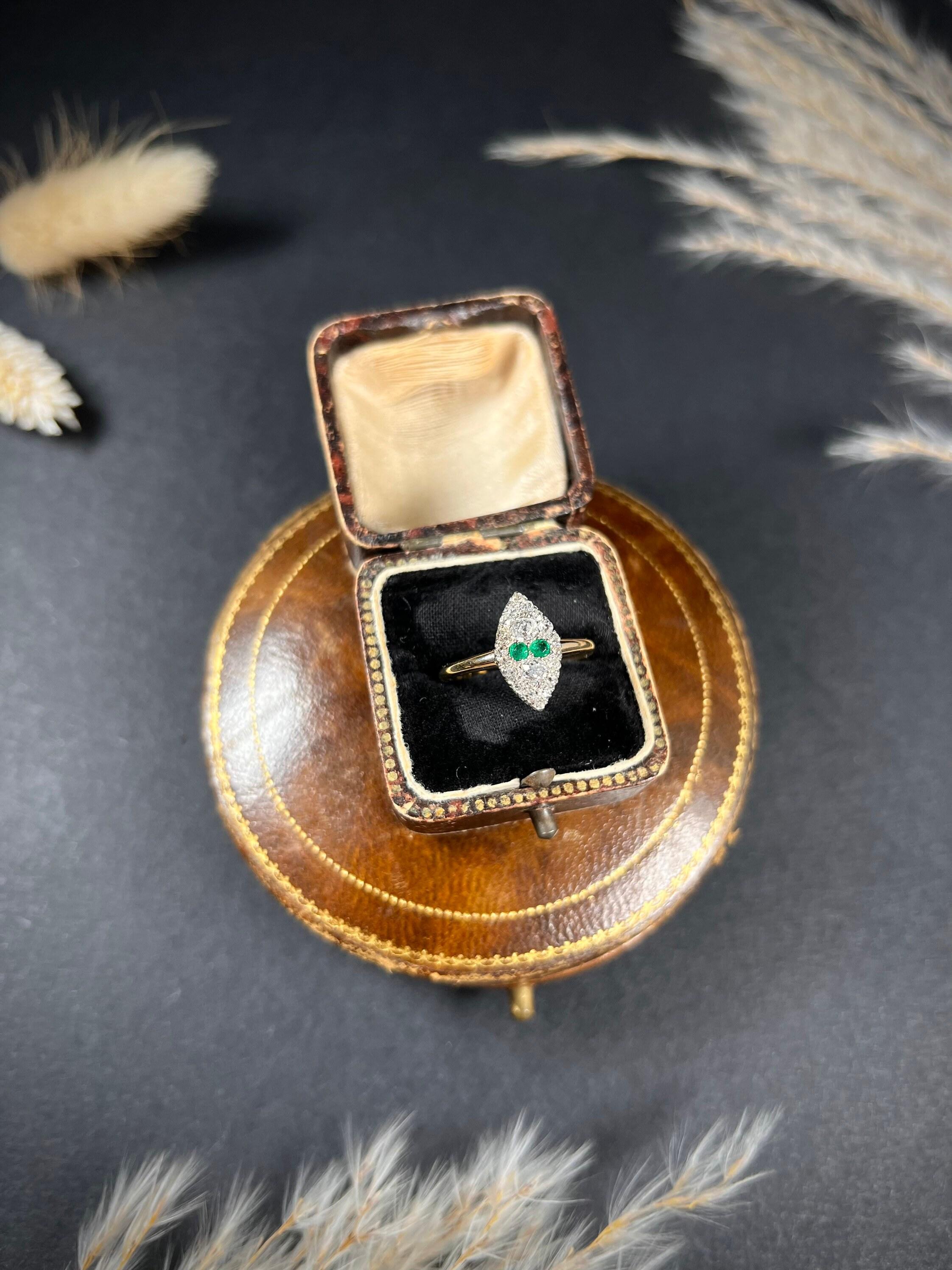 Antique 18ct Gold Edwardian Emerald & Diamond Marquise Ring For Sale 4