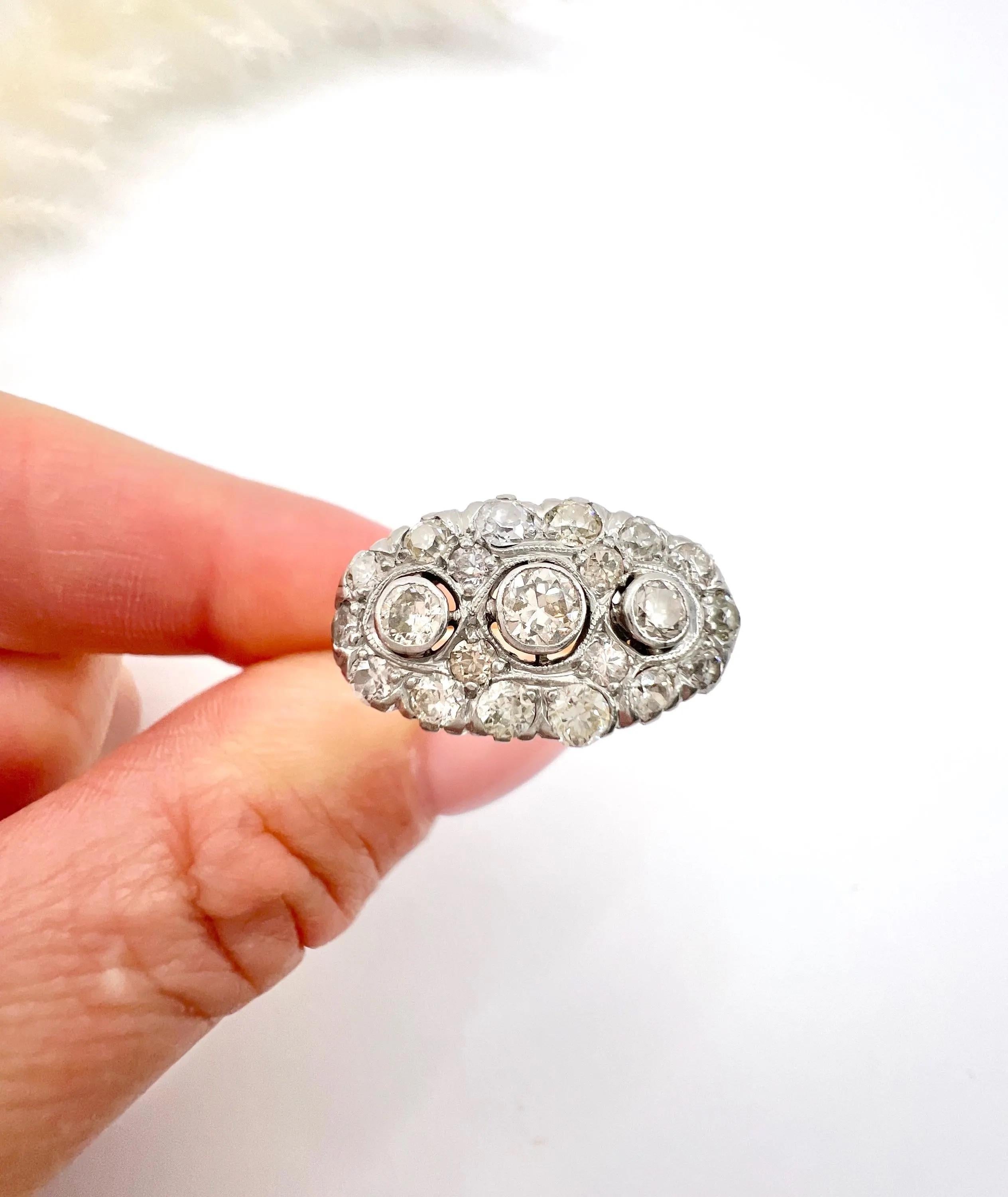 Antique 18ct Gold, Edwardian era Diamond Three Stone Cluster Ring For Sale 5