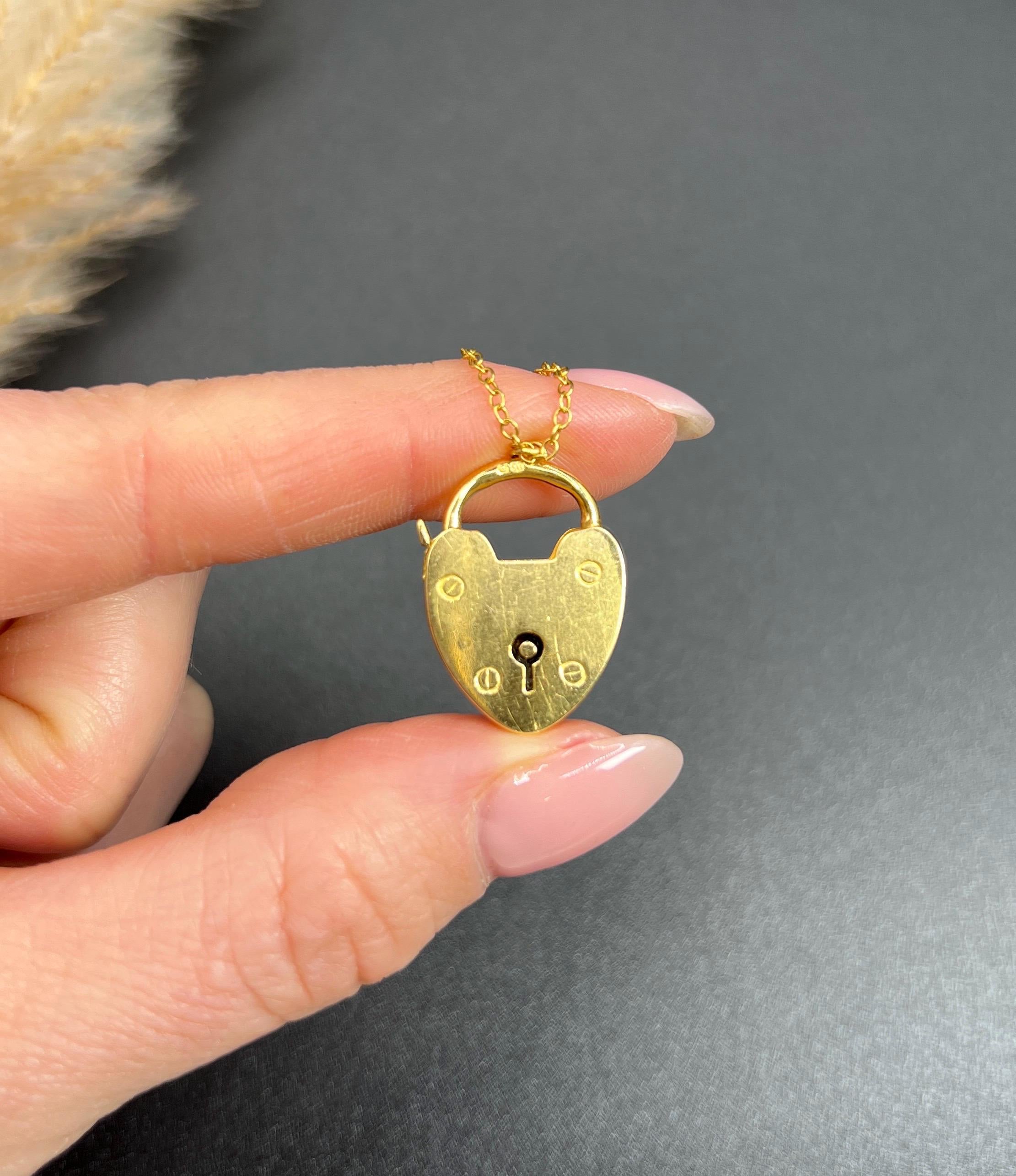 Antique 18ct Gold Edwardian Heart Padlock Pendant Bracelet Clasp Hallmarked 1908 In Good Condition For Sale In Brighton, GB