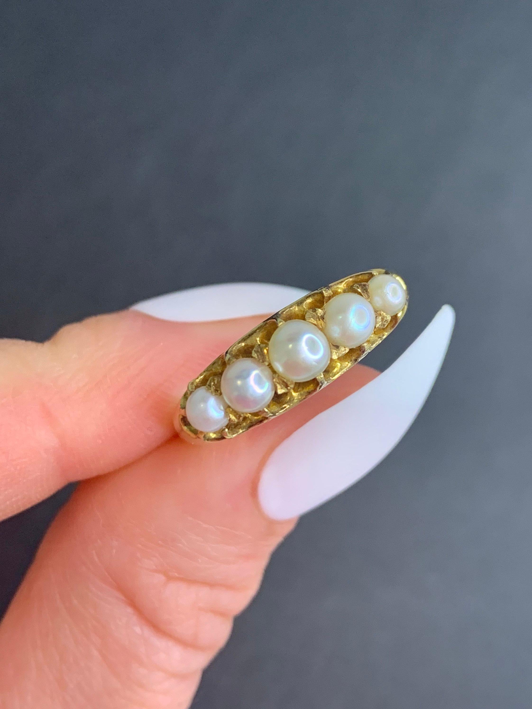 Antiker edwardianischer Perlenring aus 18 Karat Gold mit 5 Steinen (Rundschliff)