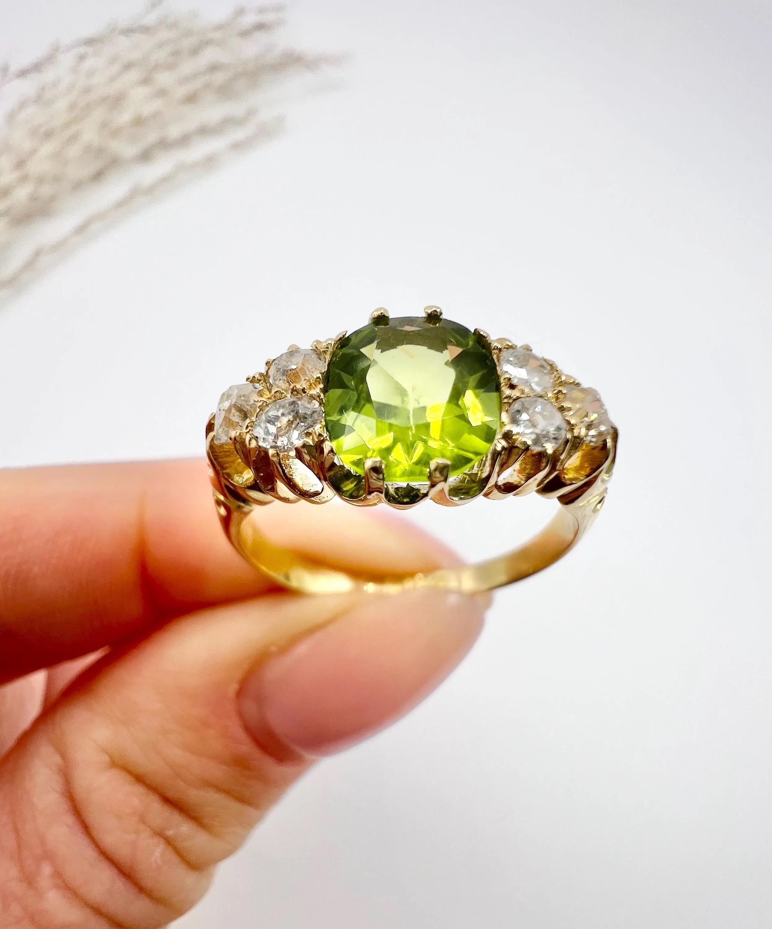 Women's or Men's Antique 18ct Gold, Edwardian Peridot & Diamond Ring, Hallmarked London 1904