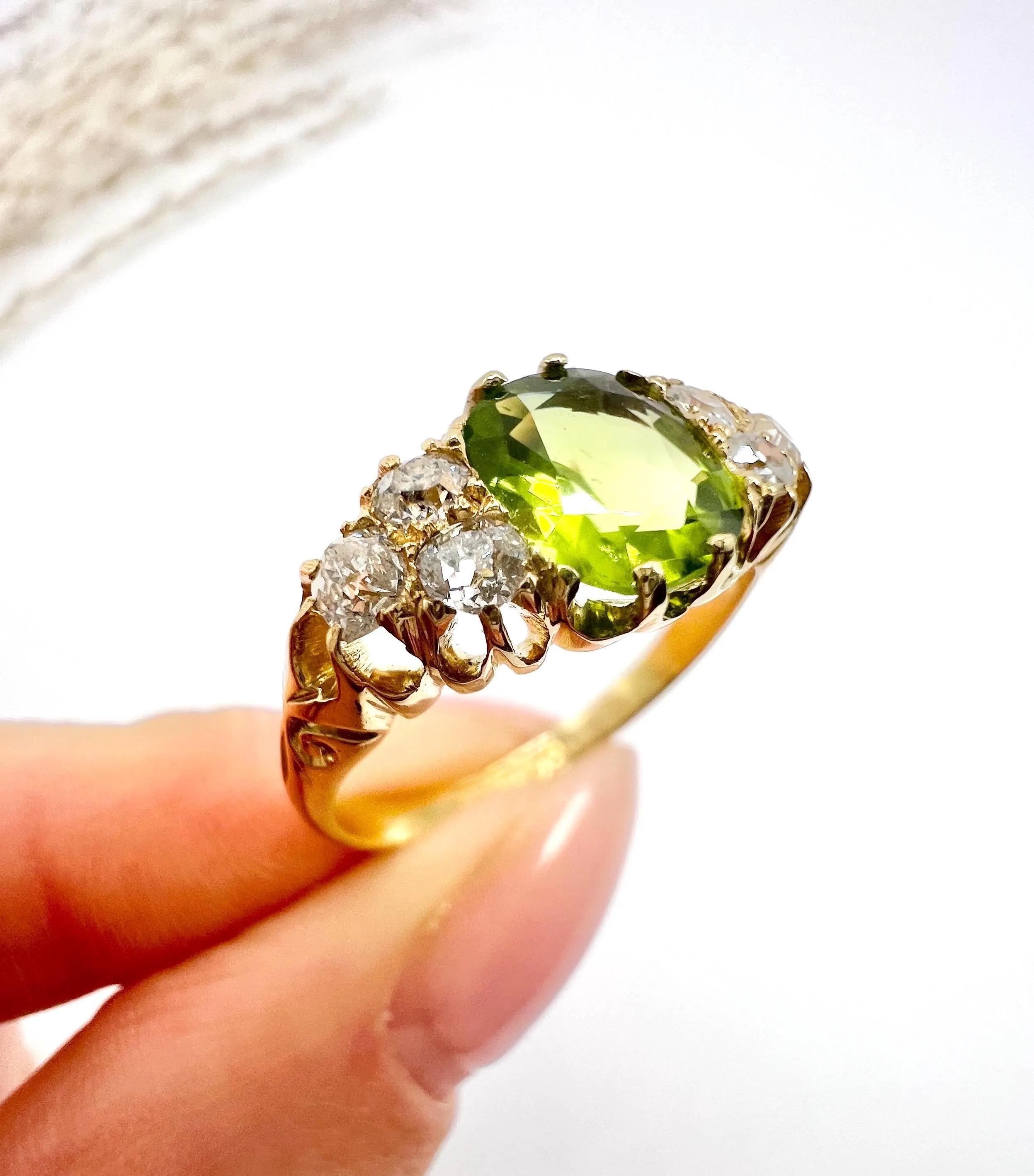 Antique 18ct Gold, Edwardian Peridot & Diamond Ring, Hallmarked London 1904 1