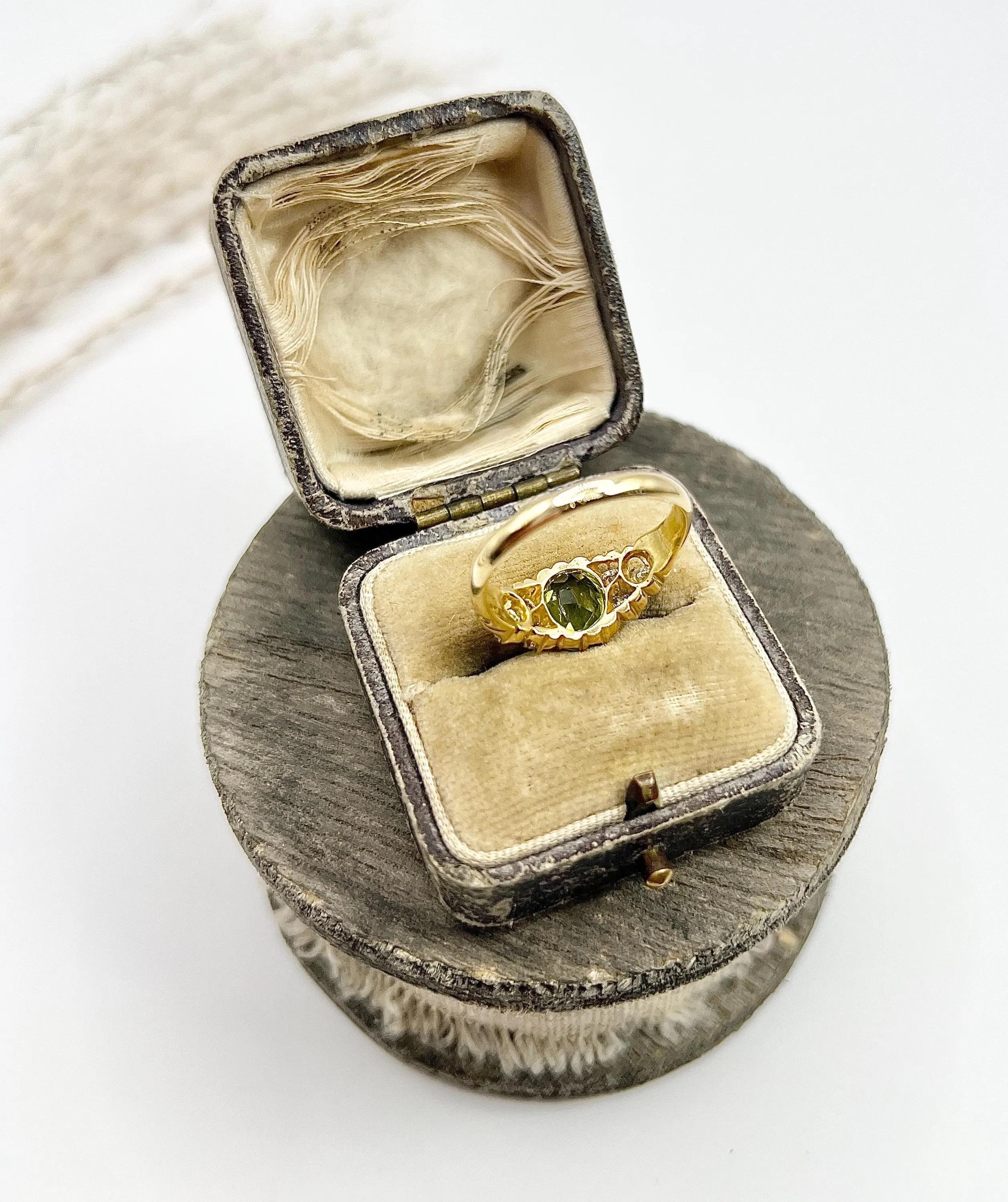 Antique 18ct Gold, Edwardian Peridot & Diamond Ring, Hallmarked London 1904 4