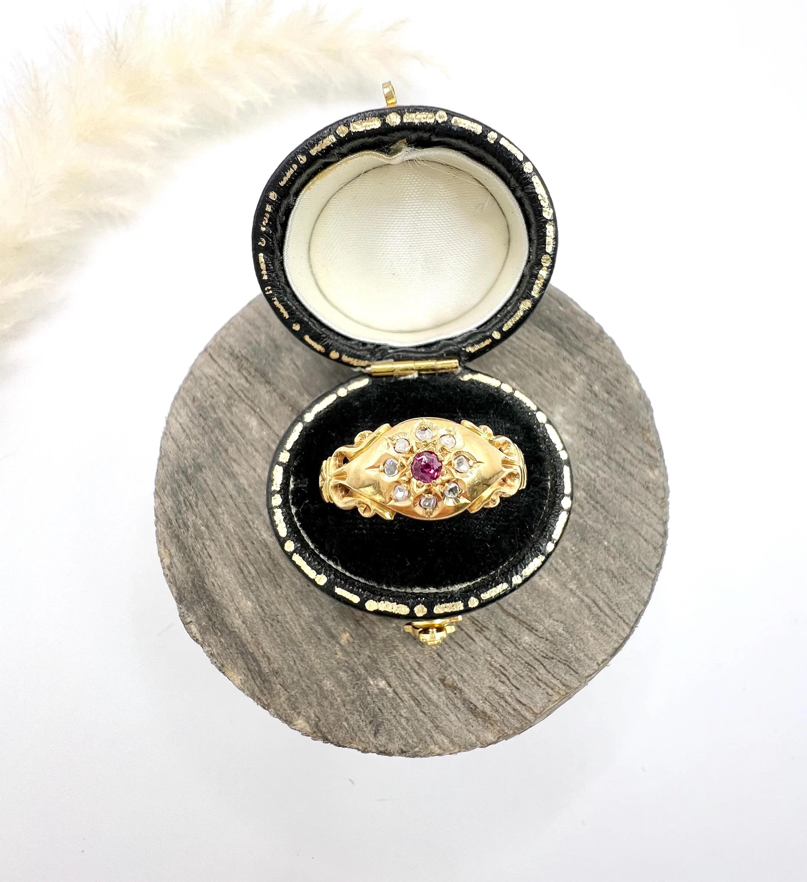 Women's or Men's Antique 18ct Gold, Edwardian Ruby & Diamond Daisy Ring, Hallmarked Chester 1904