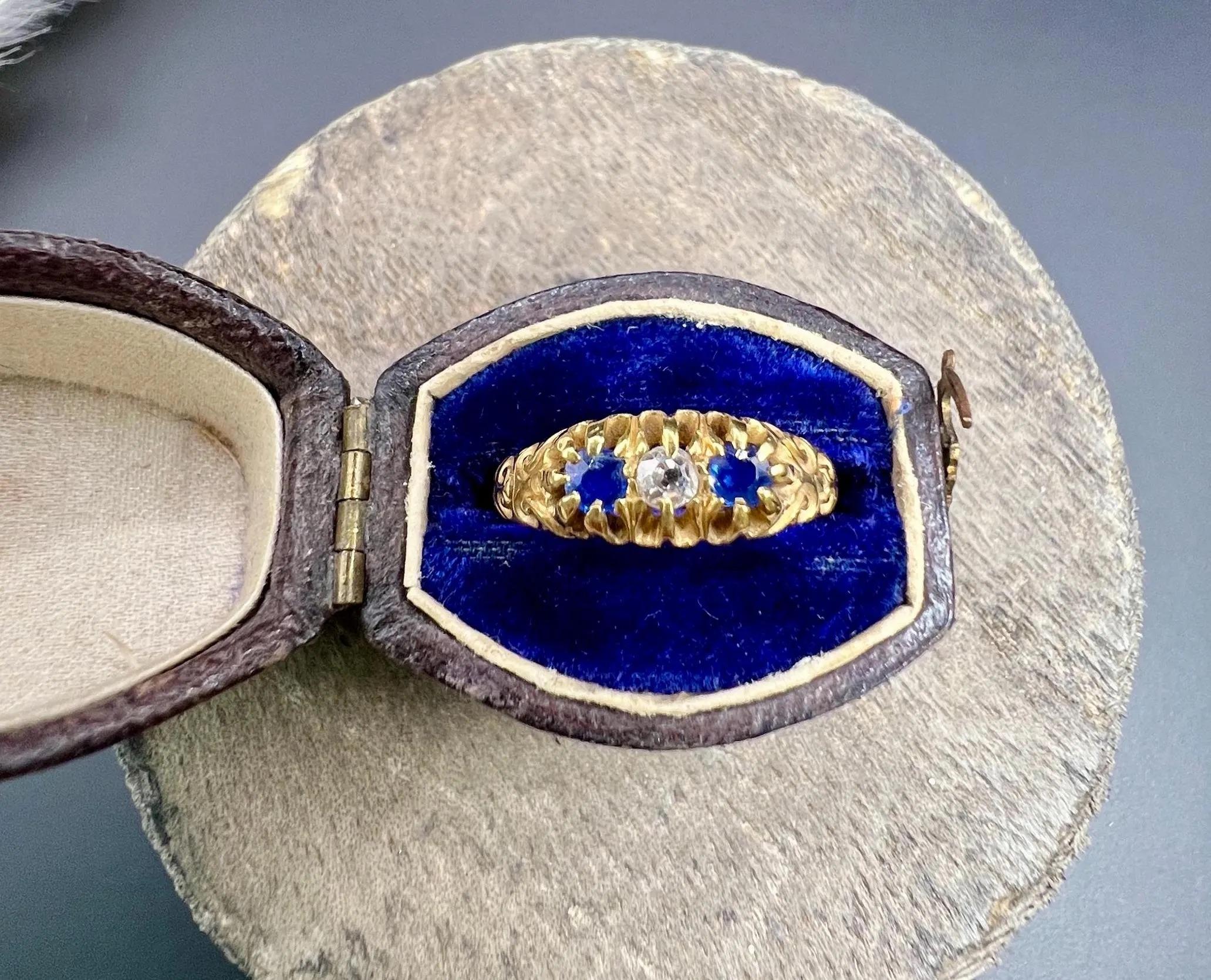 Old European Cut Antique 18ct Gold Edwardian Sapphire & Diamond Ring Hallmarked Birmingham 1906 For Sale