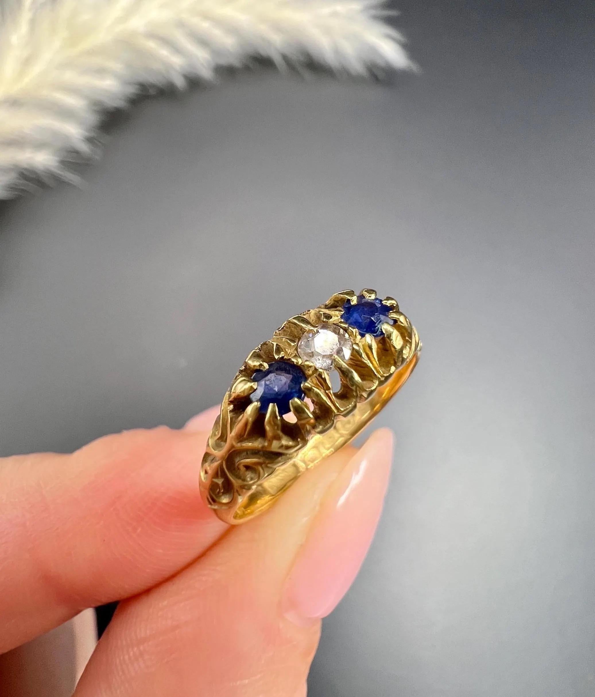 Antique 18ct Gold Edwardian Sapphire & Diamond Ring Hallmarked Birmingham 1906 For Sale 2