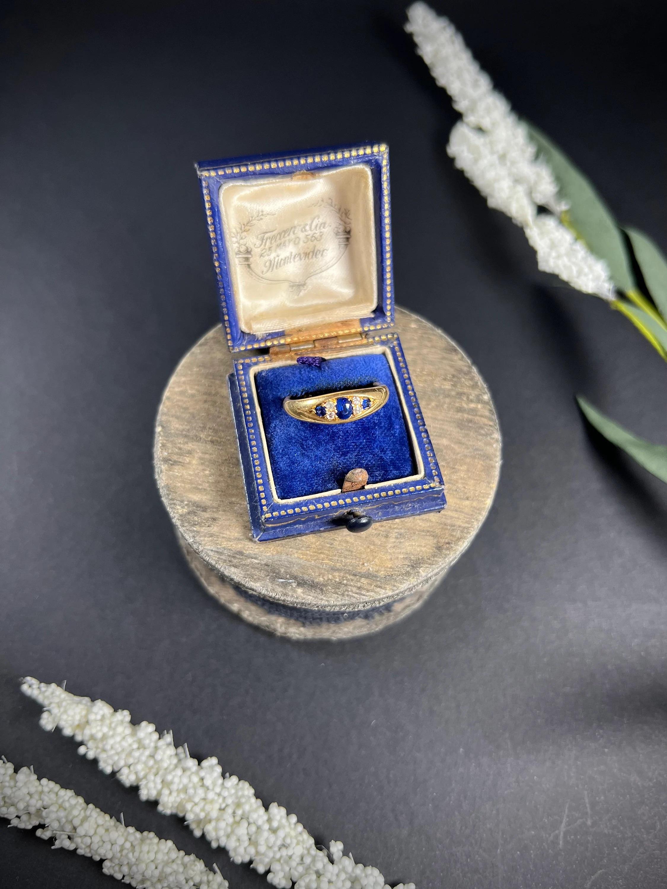 Antique 18ct Gold Edwardian Sapphire & Diamond Seven Stone Ring For Sale 5