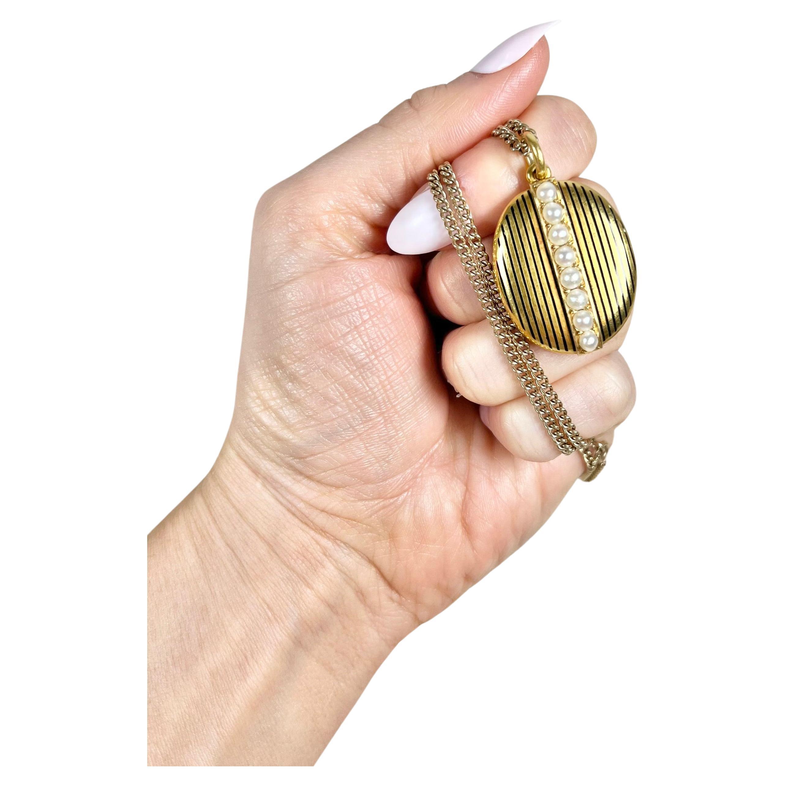 Antique 18ct Gold Edwardian Striped Black Enamel & Pearl Oval Locket For Sale