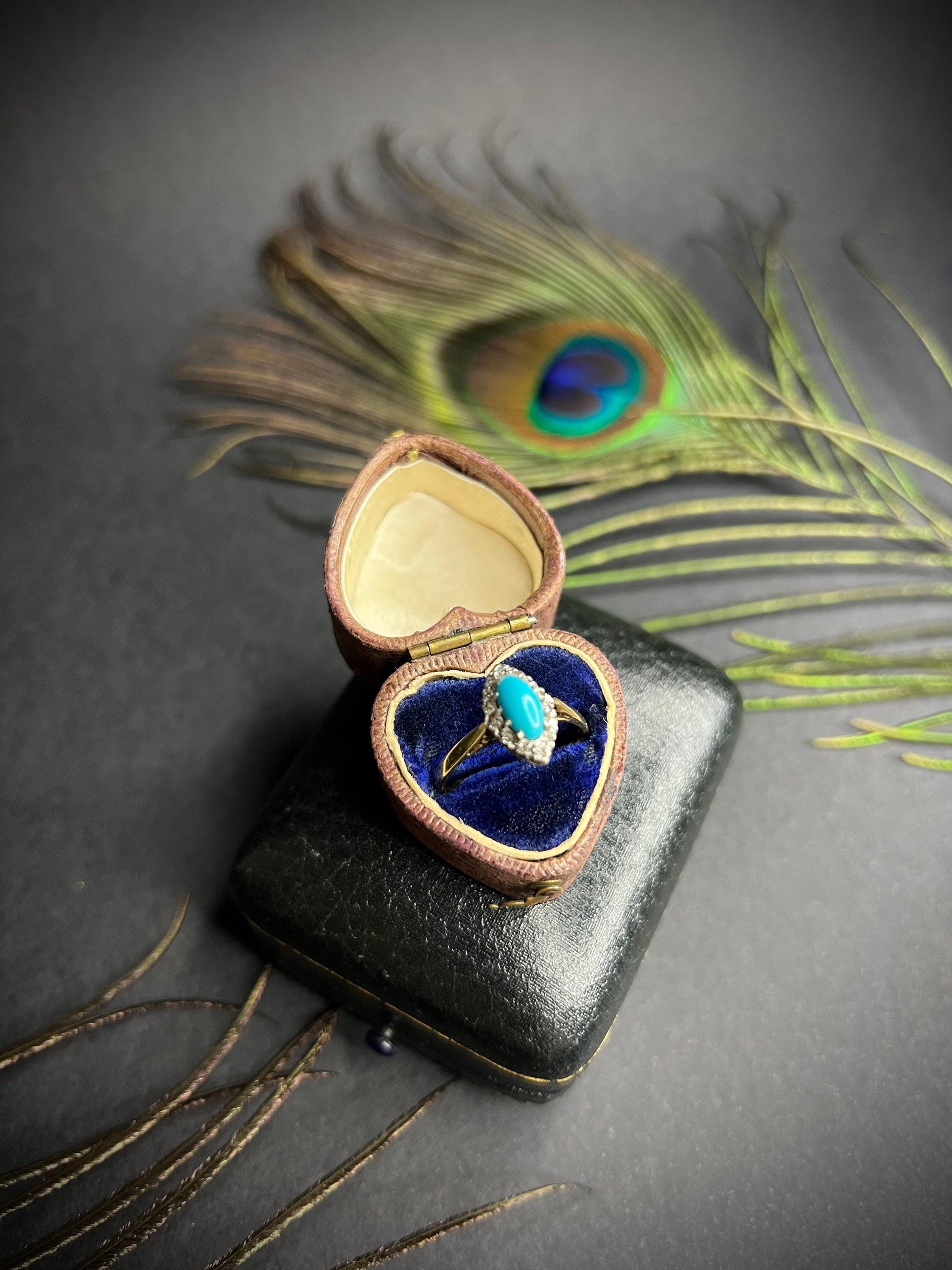 Women's or Men's Antique 18ct Gold Edwardian Turquoise & Diamond Marquise / Navette Ring For Sale