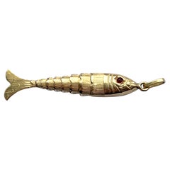 Pendentif poisson articulé européen ancien en or 18ct Pendentif poisson articulé européen ancien en or 18ct