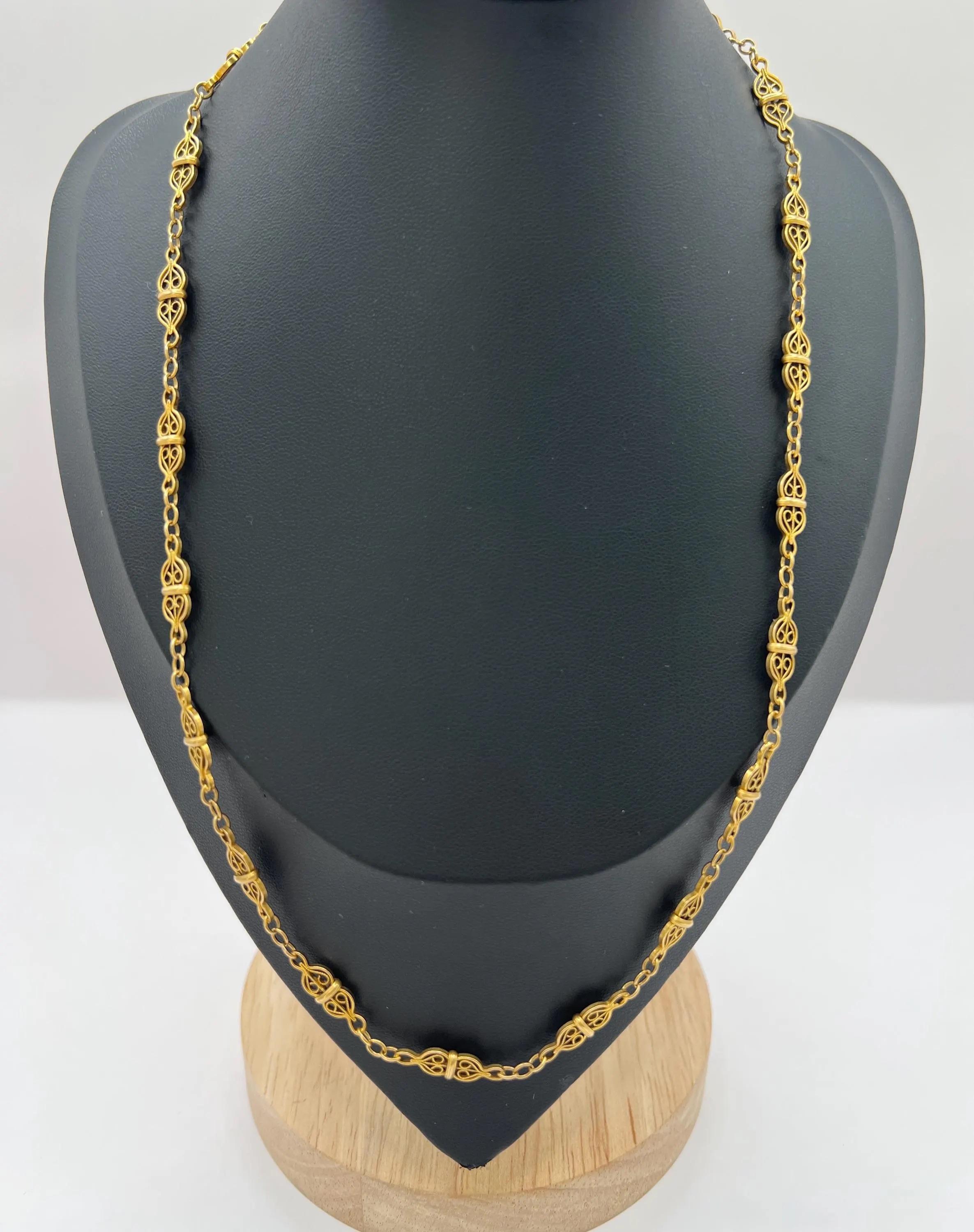 Antique French 1920, oro 18 ct, collana con catena a maglie filigranate da 20 1/4 di pollice in vendita 3