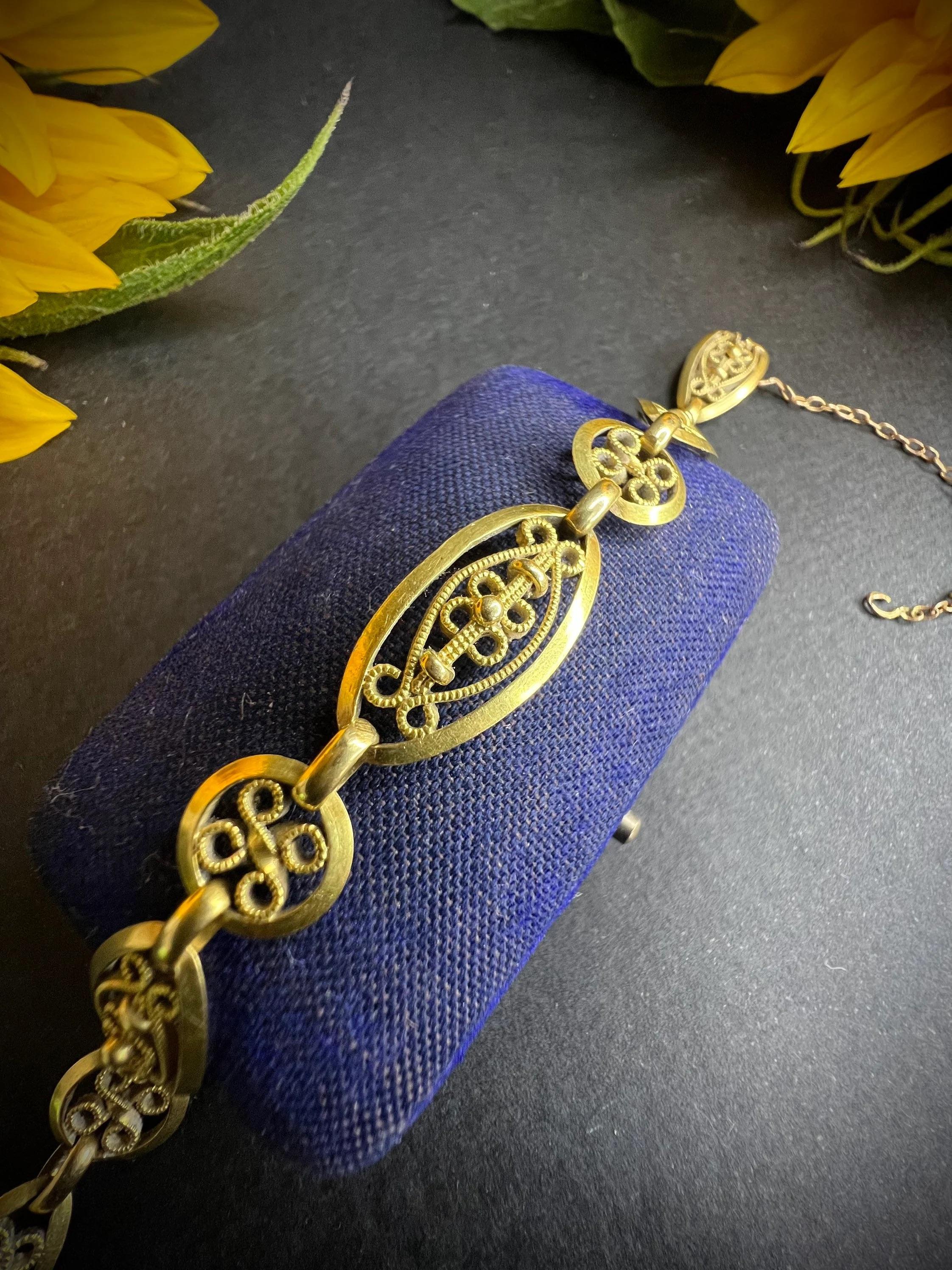 Antique 18ct Gold French Filigree Link Bracelet For Sale 6