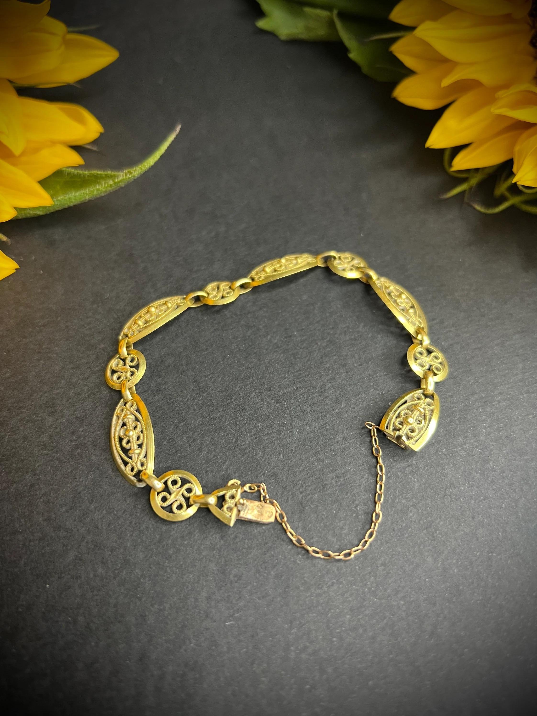 Antiquités - Bracelet à maillons en filigrane français en or 18ct en vente 2