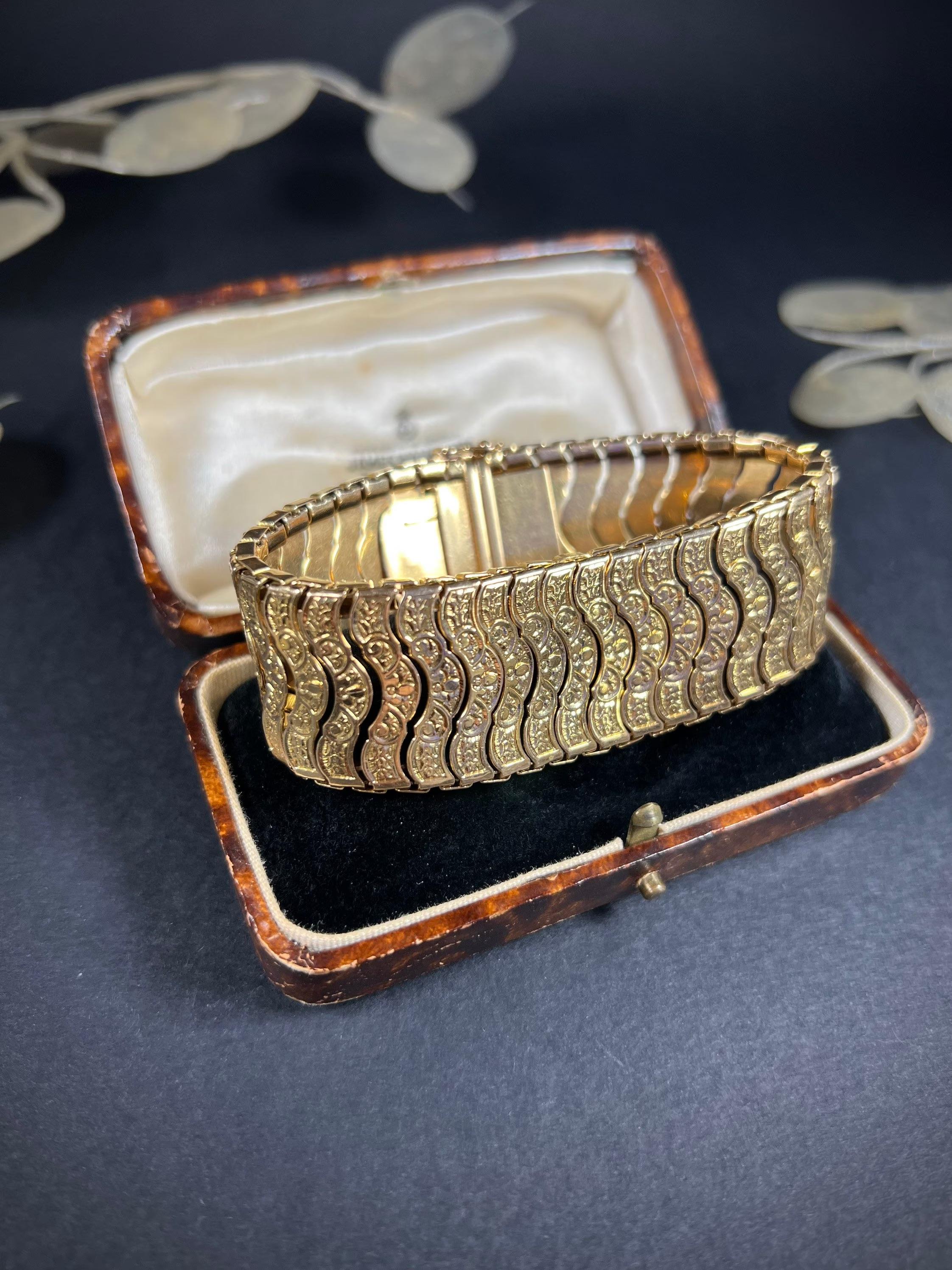 Antique 18ct Gold French Flexible Wide Cuff Bracelet 3