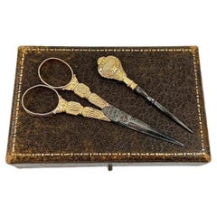 Antique 18ct Gold French Stamped Etui Sewing Set Tijeras & Stiletto