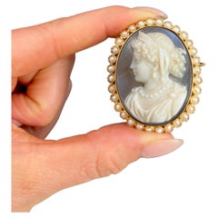 Antique 18ct Gold French, Victorian Hardstone Lady Cameo Portrait Brooch