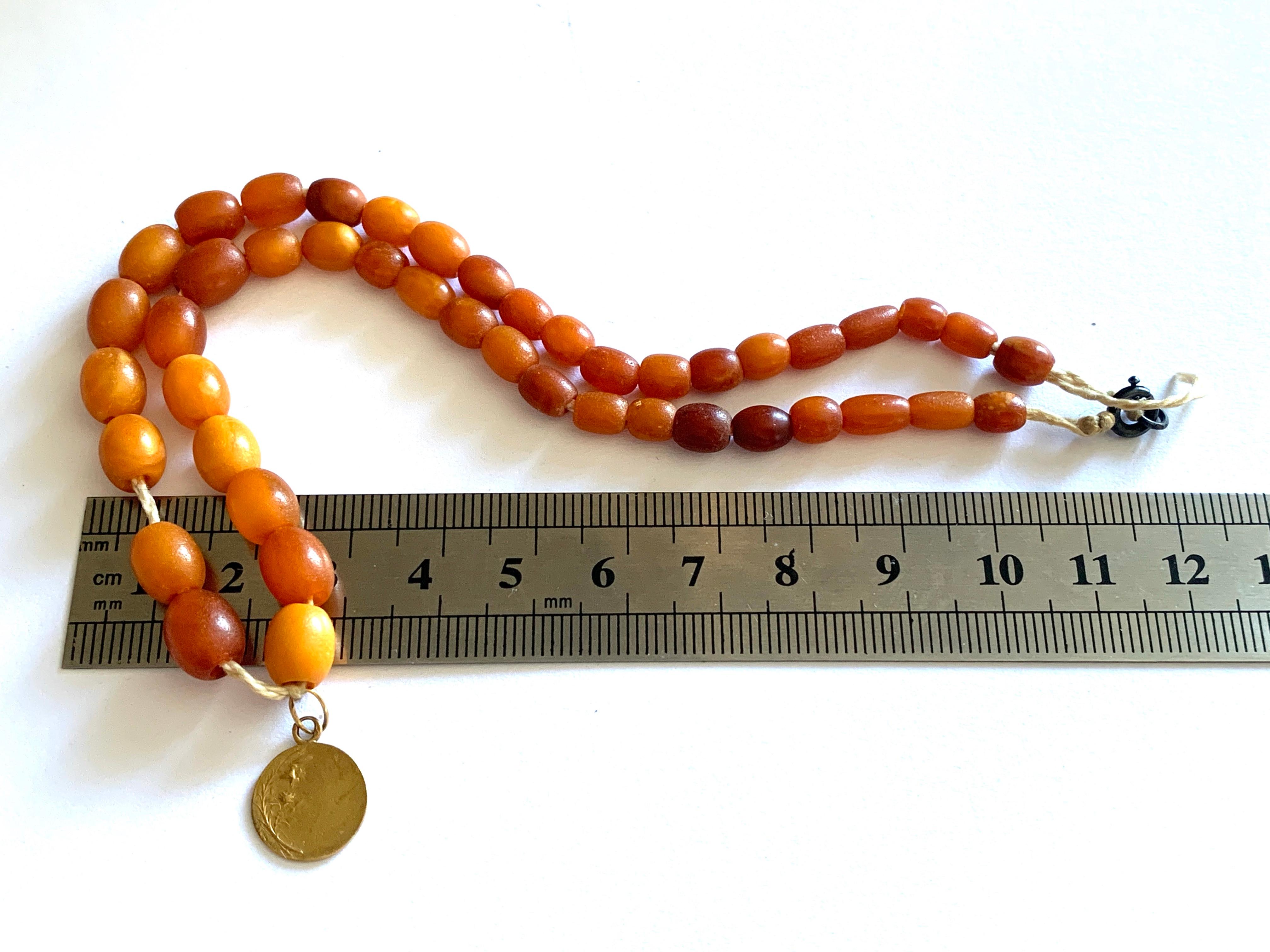 Antiguo Colgante Virgen María francesa de oro de 18 ct firmado en venta 6