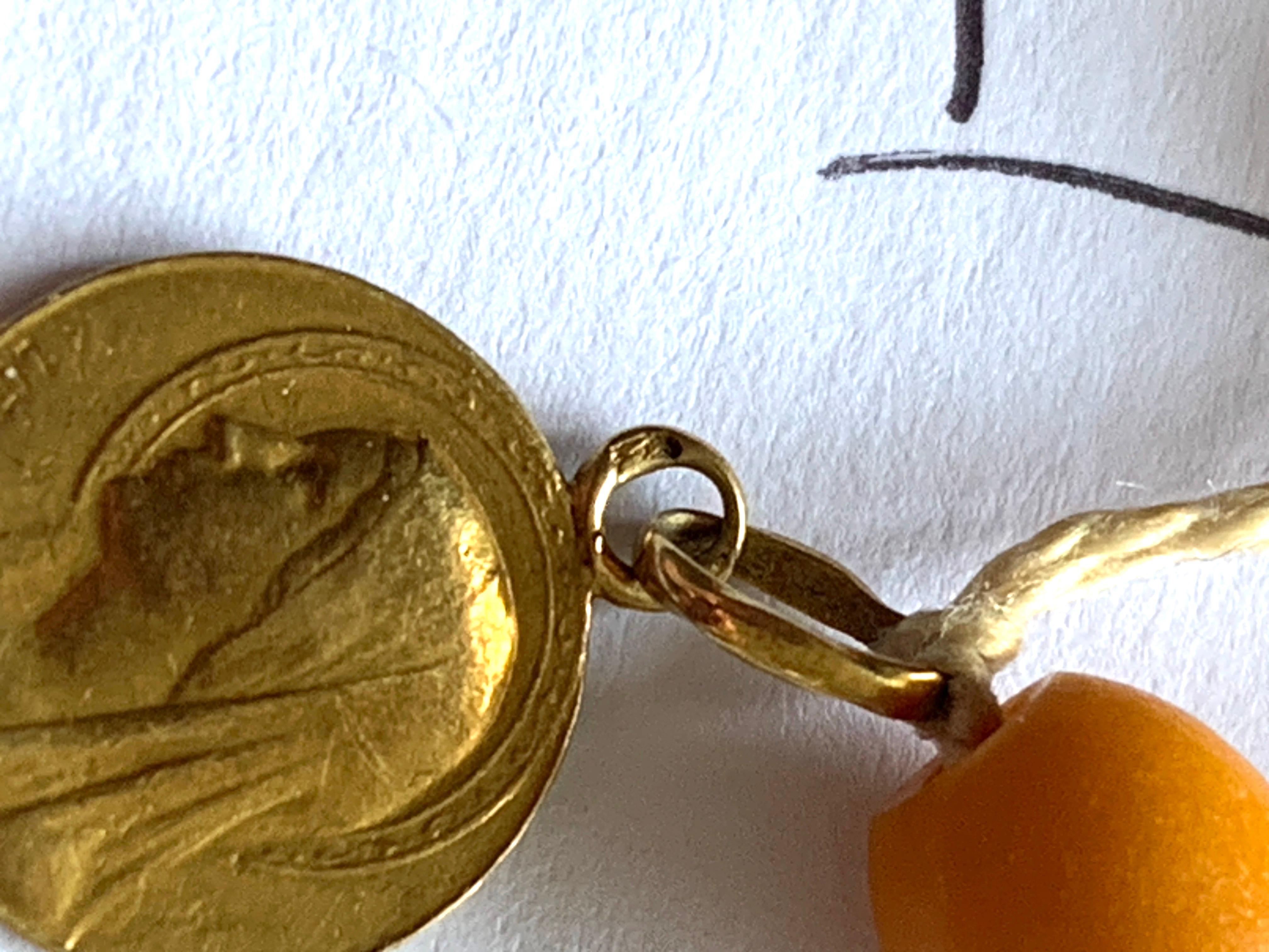 Antiguo Colgante Virgen María francesa de oro de 18 ct firmado en venta 10