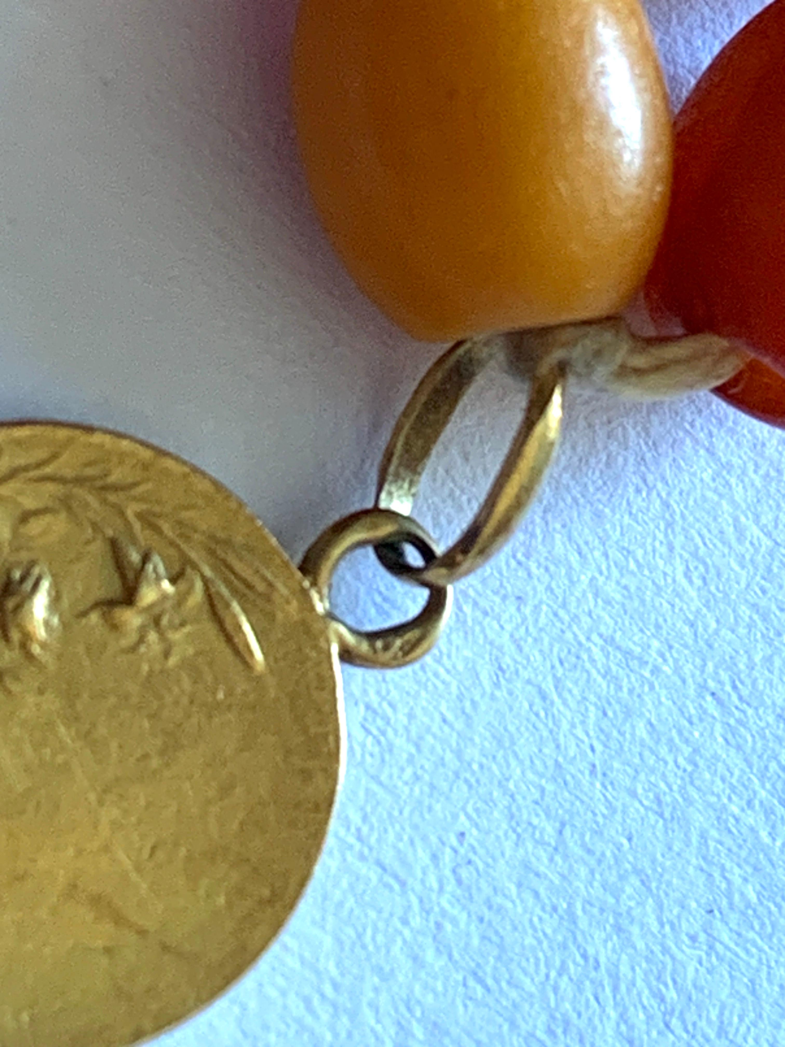 Antiguo Colgante Virgen María francesa de oro de 18 ct firmado en venta 2