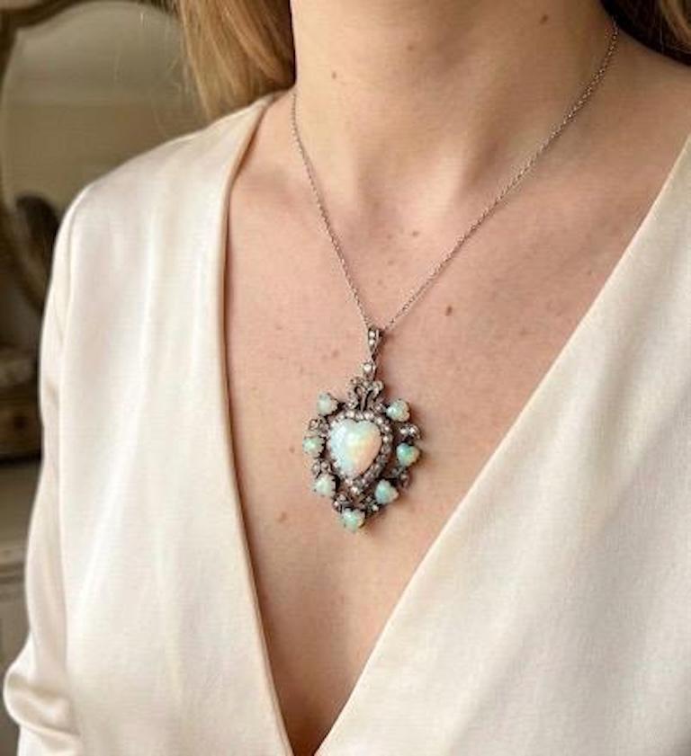 Antique Heart Pendant

18ct Gold

Circa 1870

*The chain is sold separately 

Step into a realm of timeless elegance with this remarkable early Victorian pendant, a true museum-worthy piece that seamlessly blends artistry and craftsmanship. Crafted