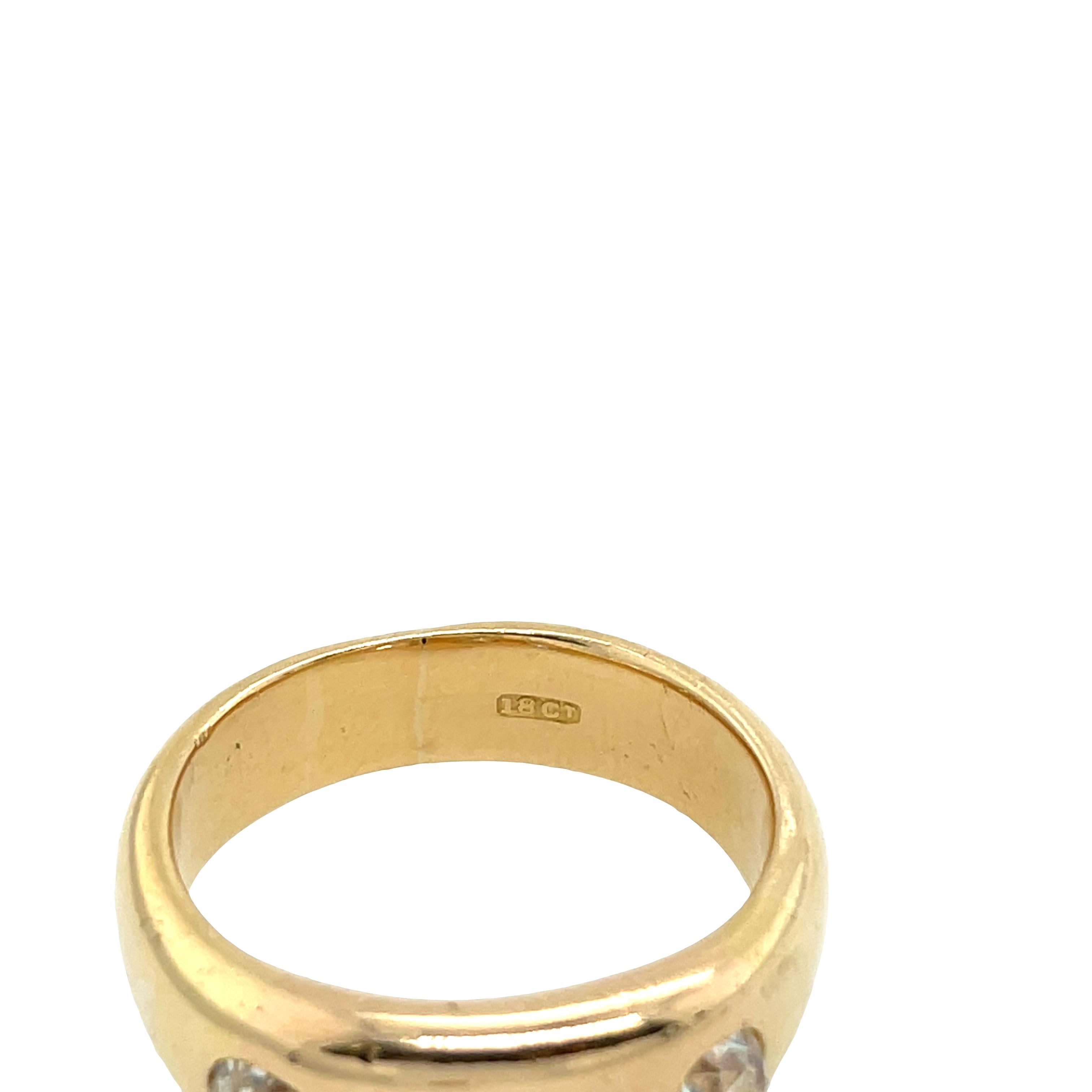 Anello antico a tre pietre con diamanti taglio antico in oro 18ct, 1,20ct in vendita 2