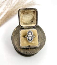 Antique 18ct Gold & Platinum, 1920s Authentic Art Deco Sapphire and Diamond Ring