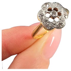 Antiguo Anillo de Oro 18 ct y Platino con Ilusión de Margarita de Diamantes de los Años 20