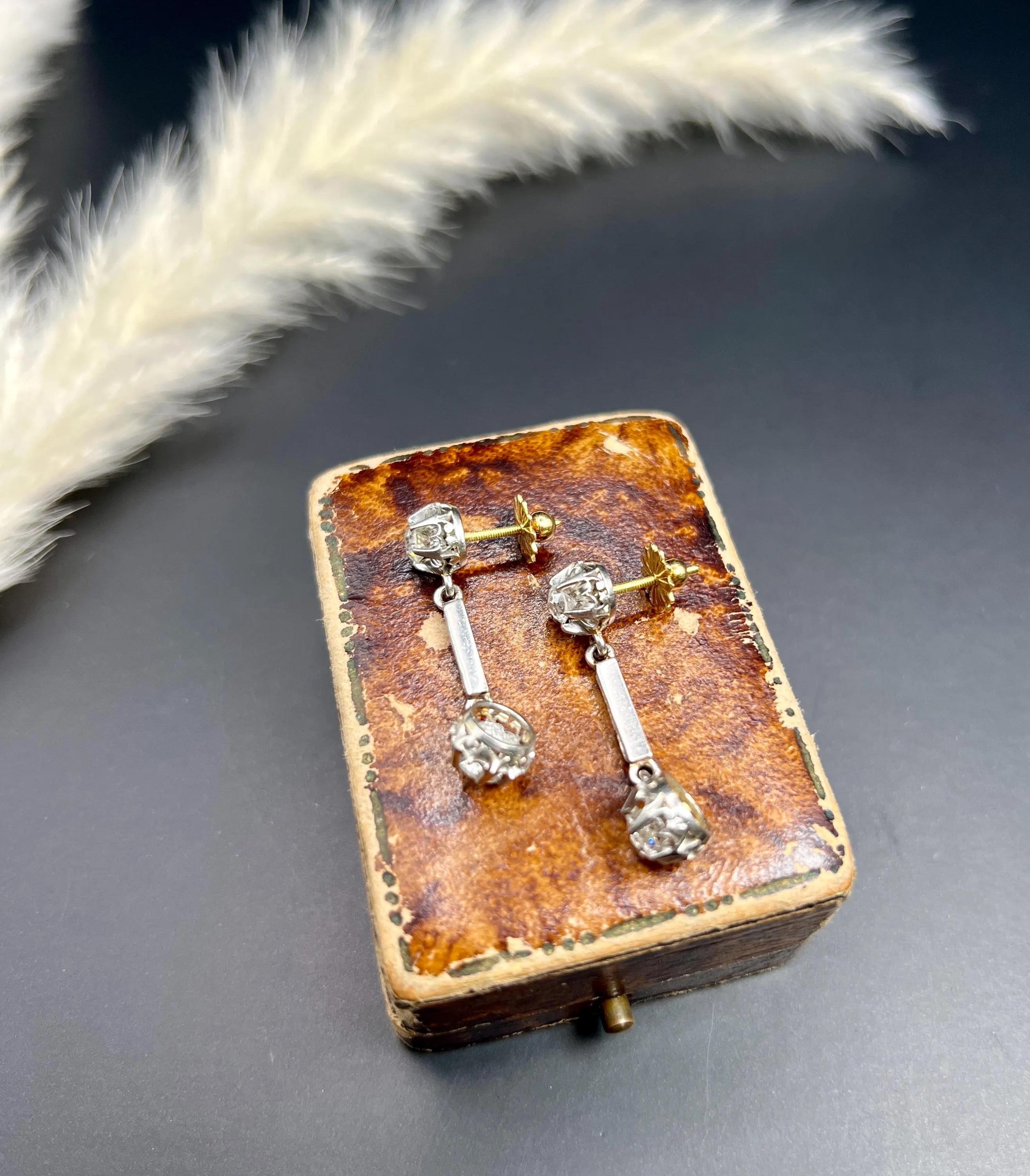 Antique 18ct Gold & Platinum, 1920s Diamond Dormeuse Setting Drop Dangle Earring For Sale 5