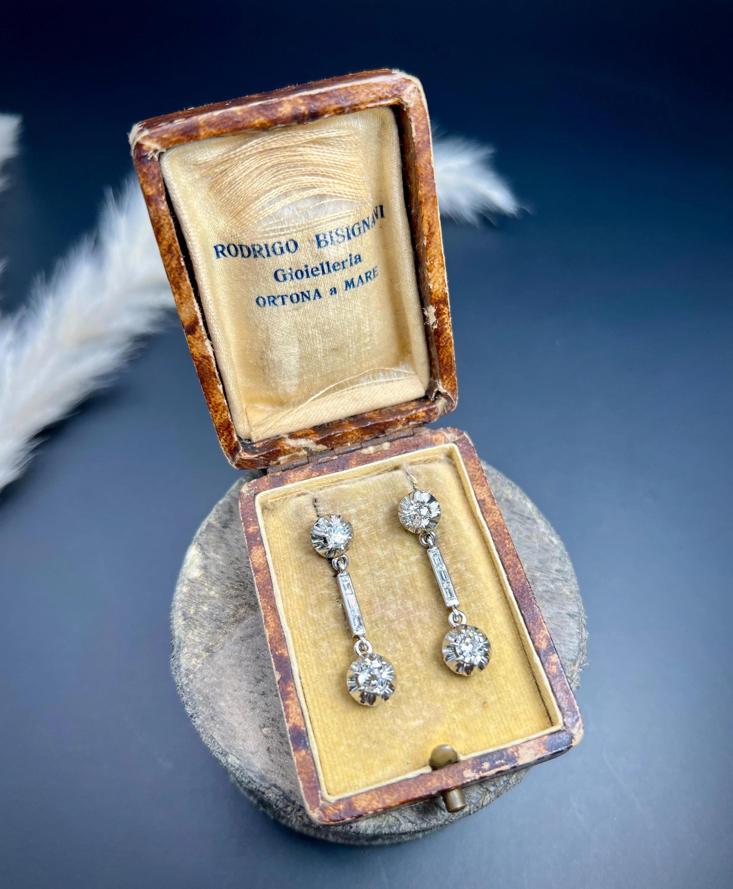 Antique 18ct Gold & Platinum, 1920s Diamond Dormeuse Setting Drop Dangle Earring For Sale 1