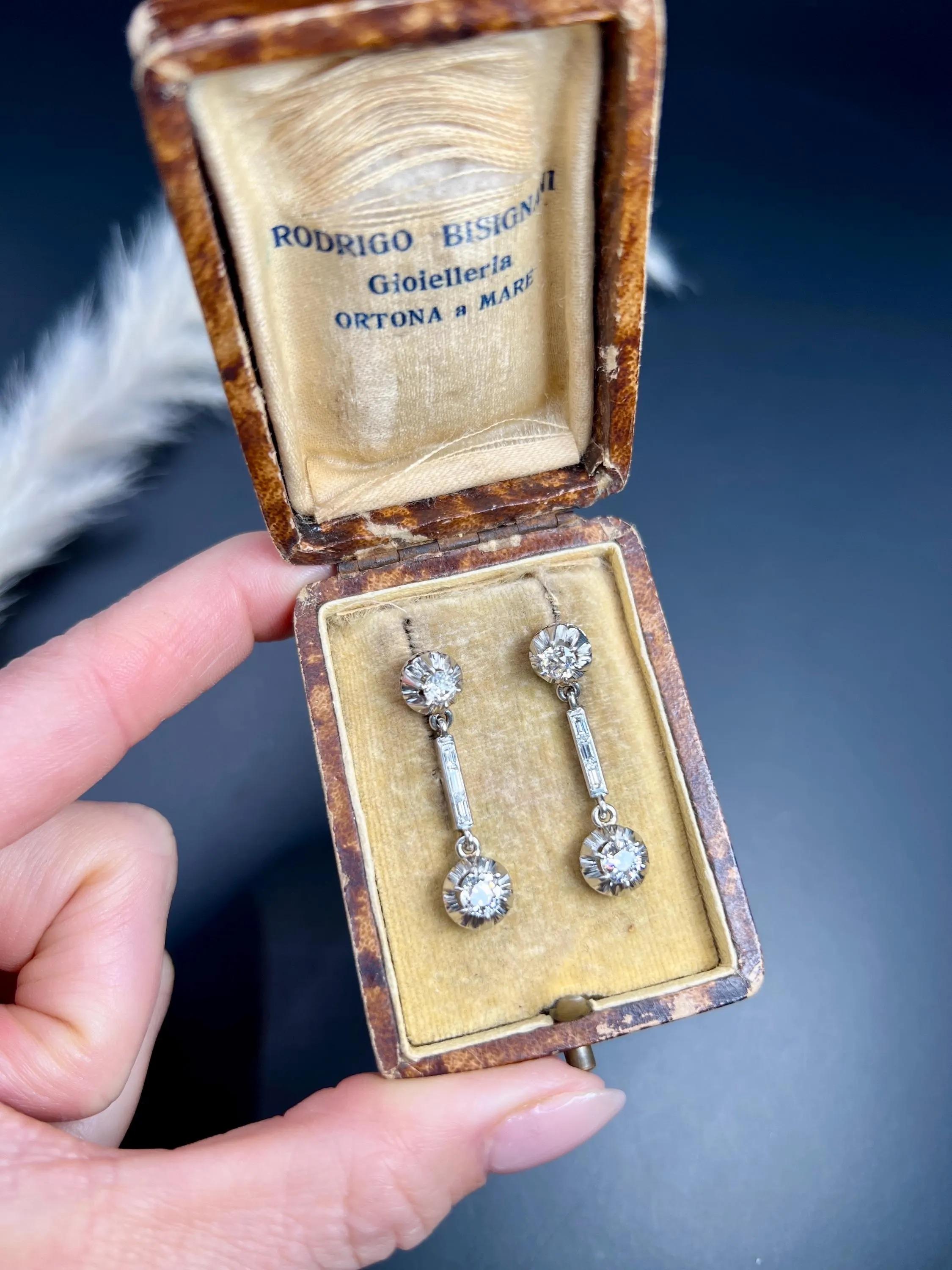 Antique 18ct Gold & Platinum, 1920s Diamond Dormeuse Setting Drop Dangle Earring For Sale 4