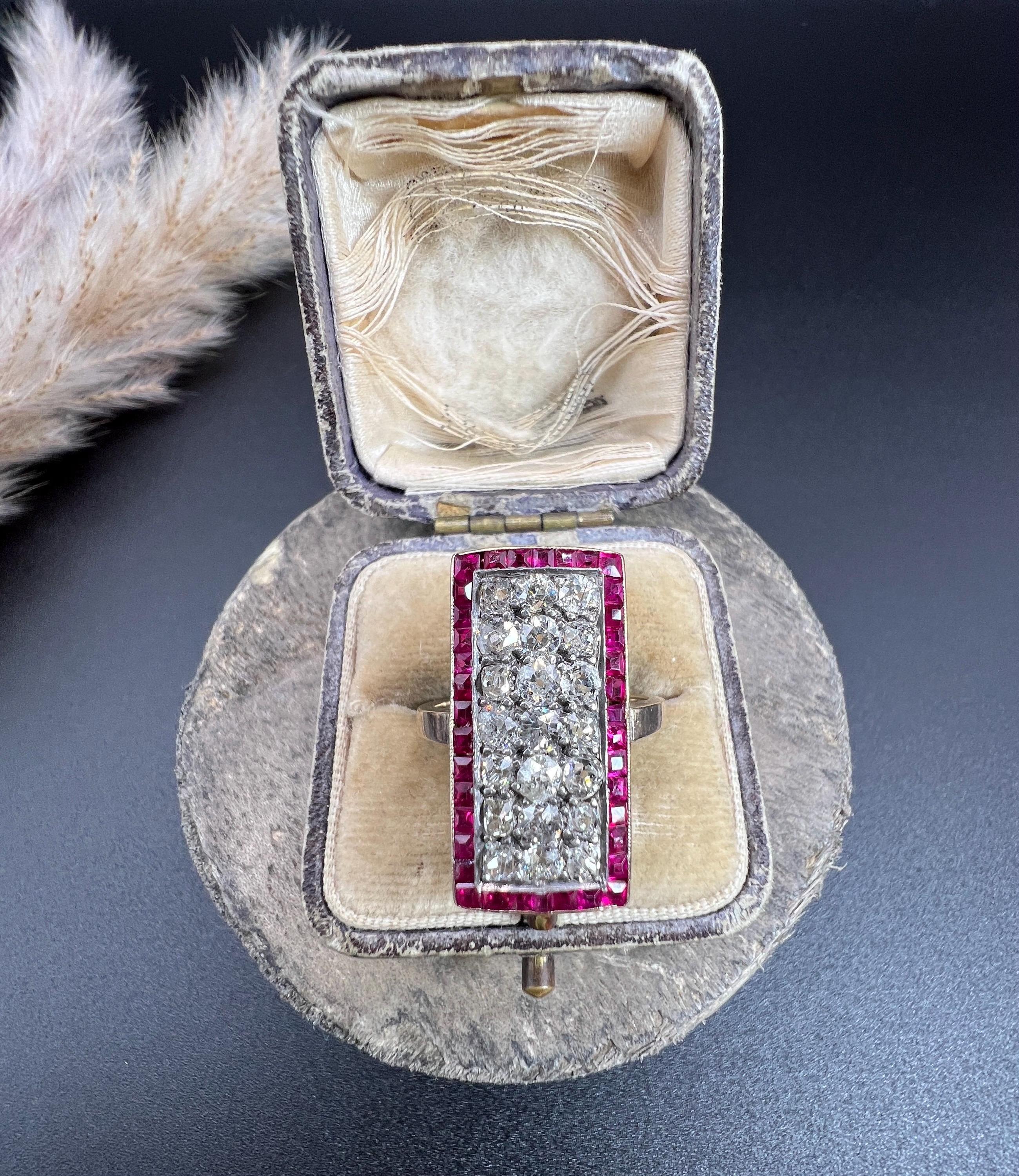 Antiker 18 Karat Gold & Platin 1920er Jahre Original Art Deco Rubin & Diamant Plakette Ring im Angebot 5